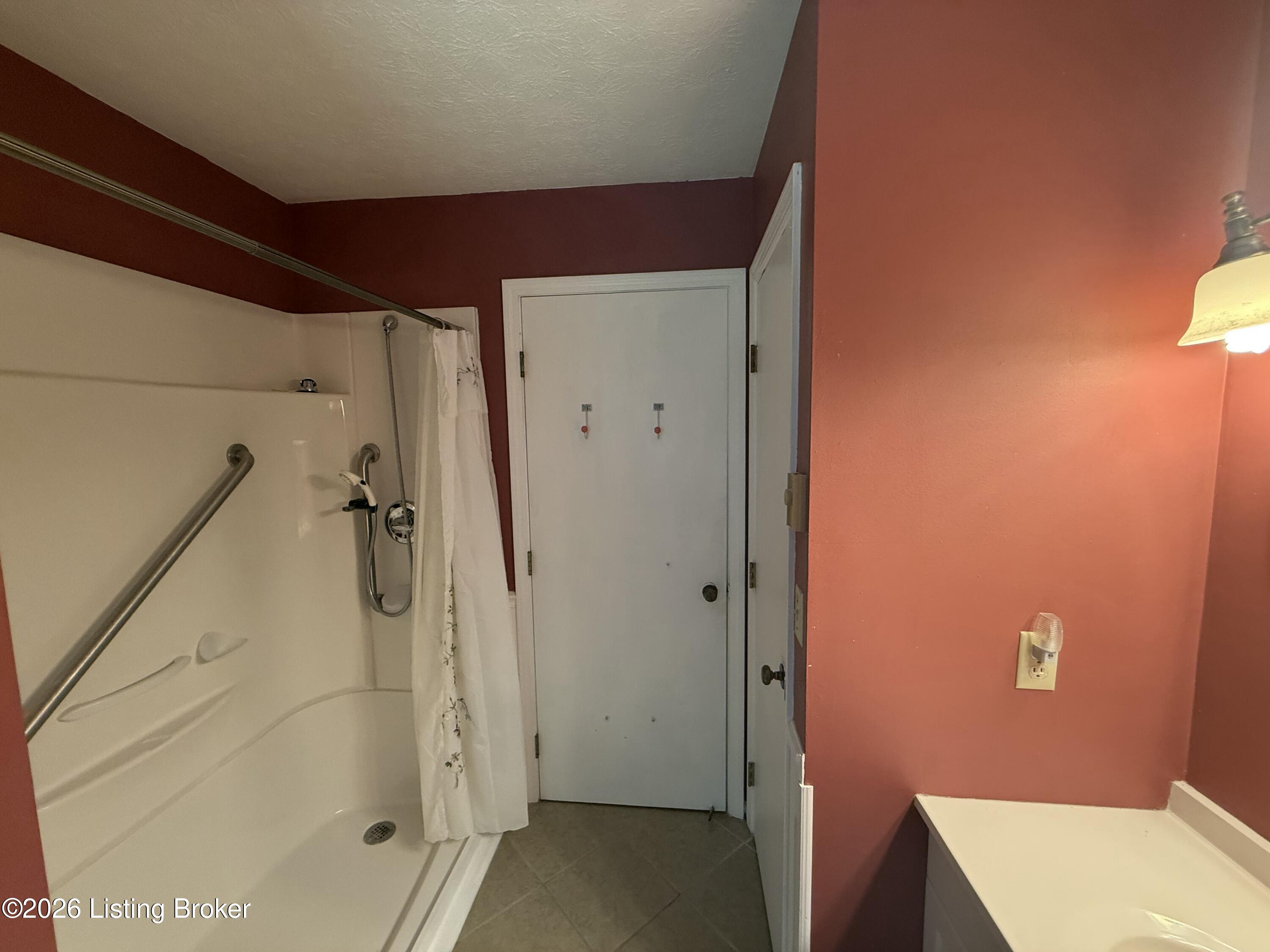 315 Hill St Property Photo 12