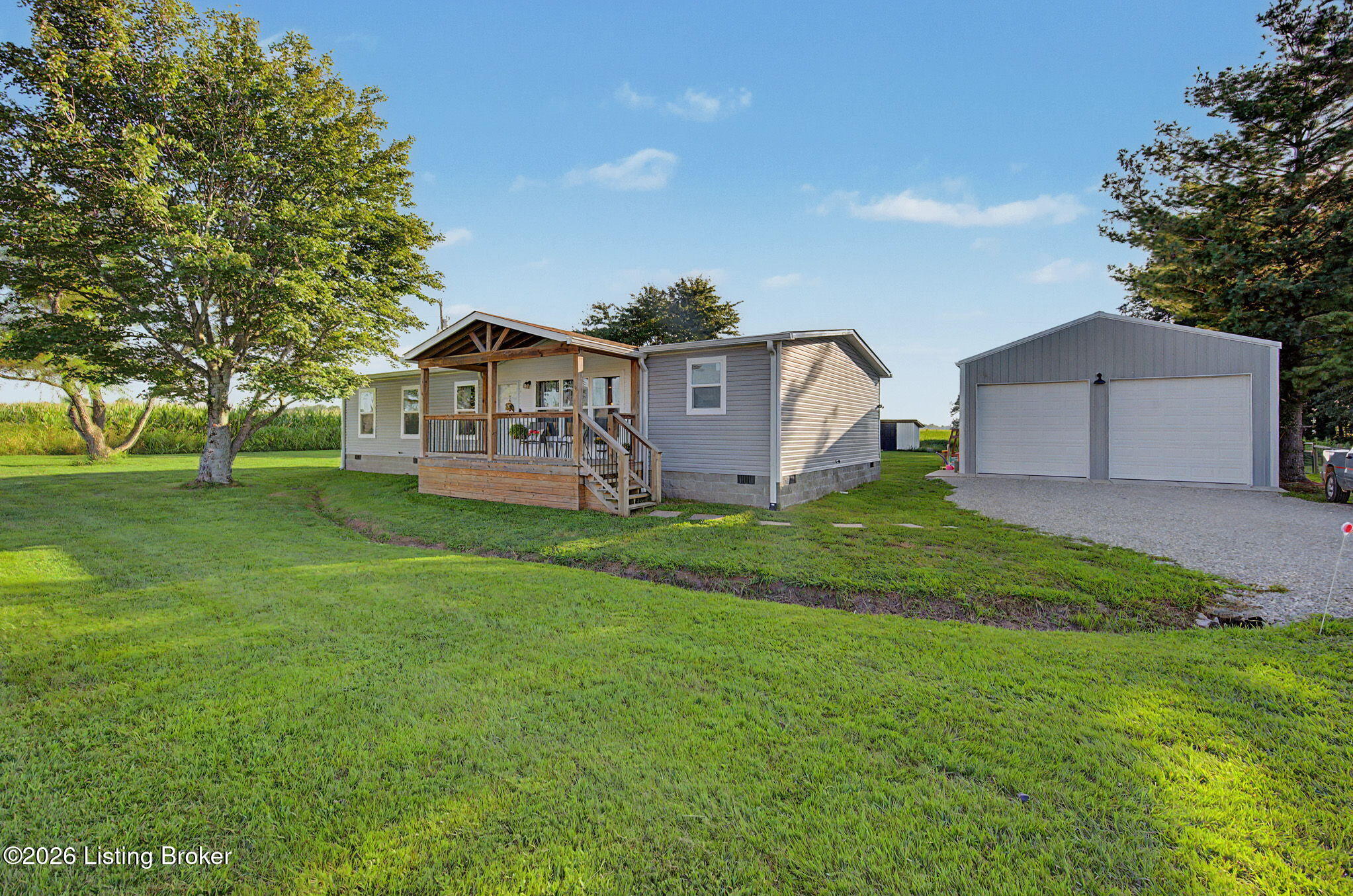 810 S Alexander Creek Rd Property Photo 1