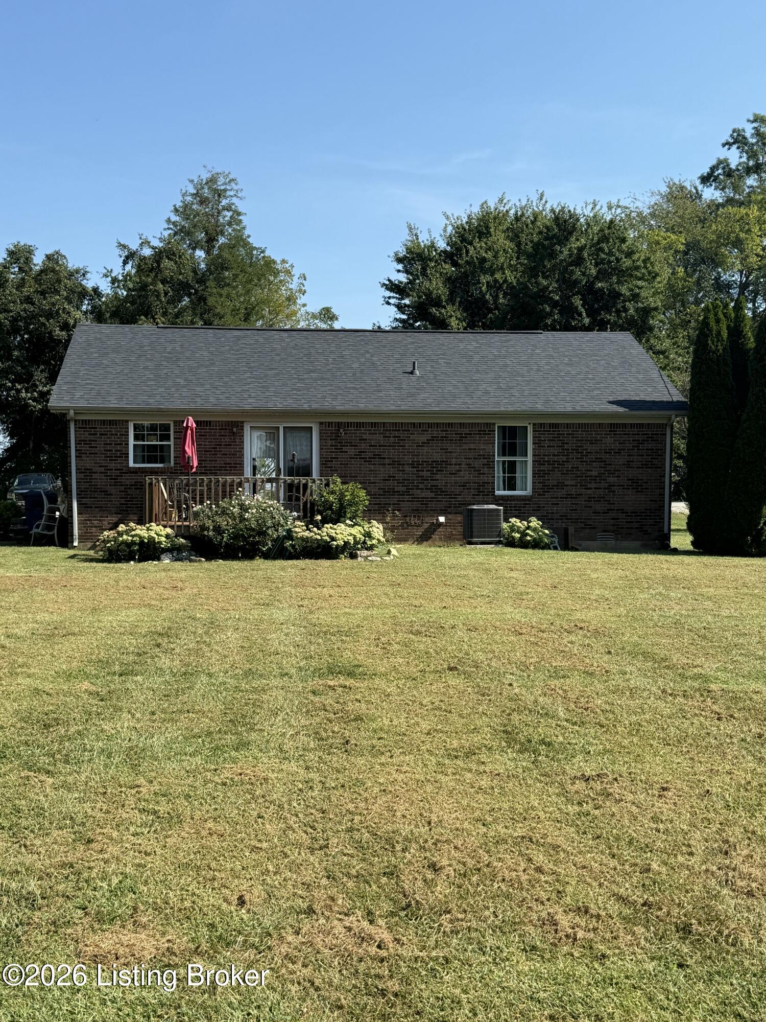 595 Deatsville Loop Property Photo 12