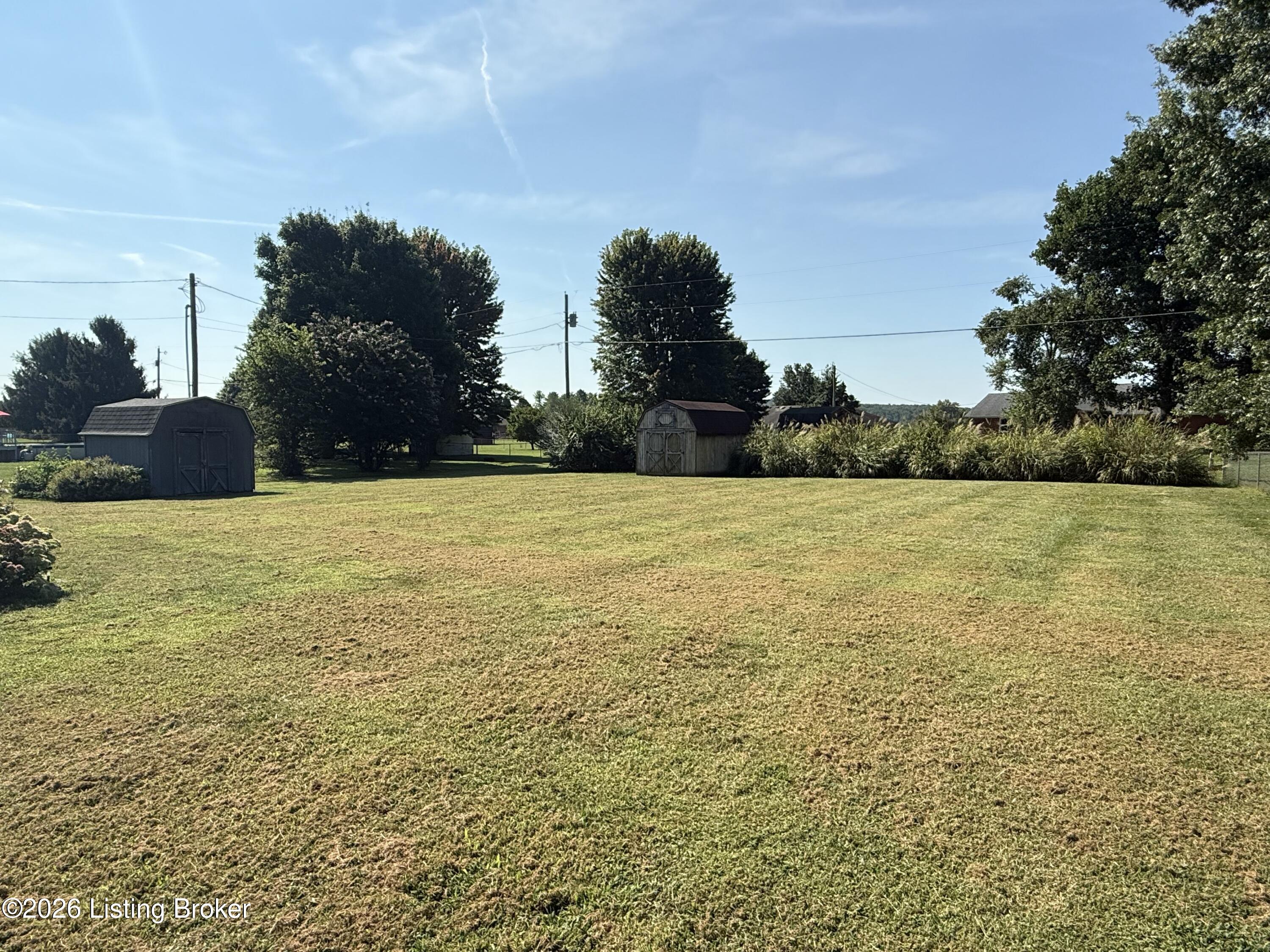 595 Deatsville Loop Property Photo 13