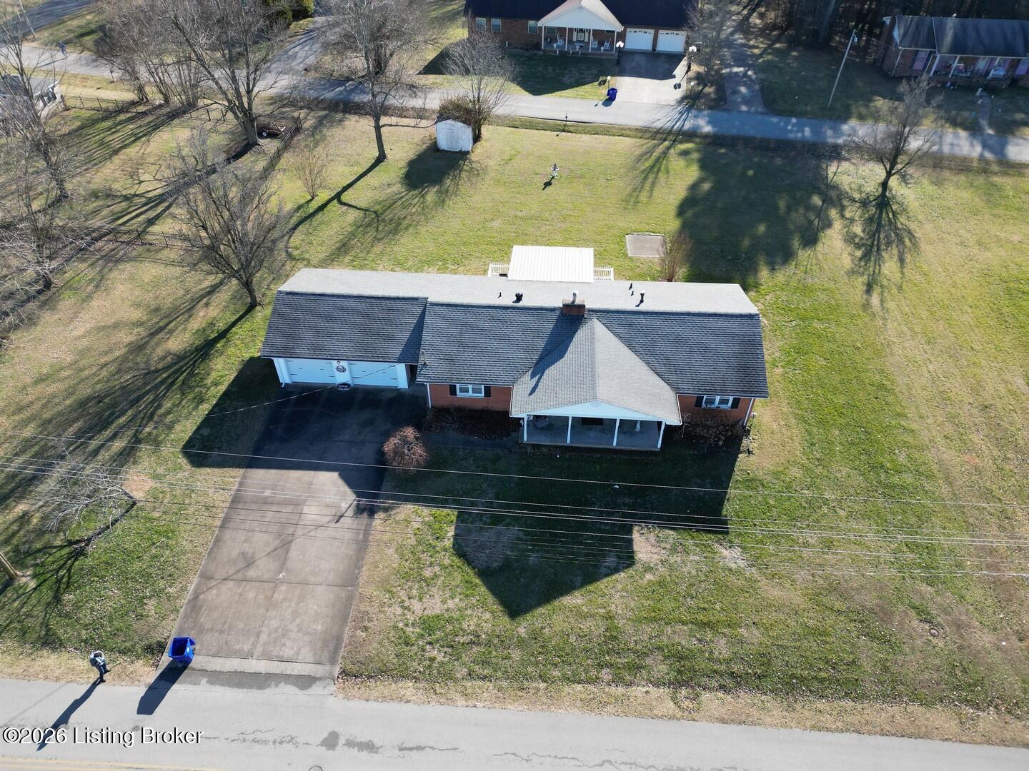 320 Sequoia Dr Property Photo 5