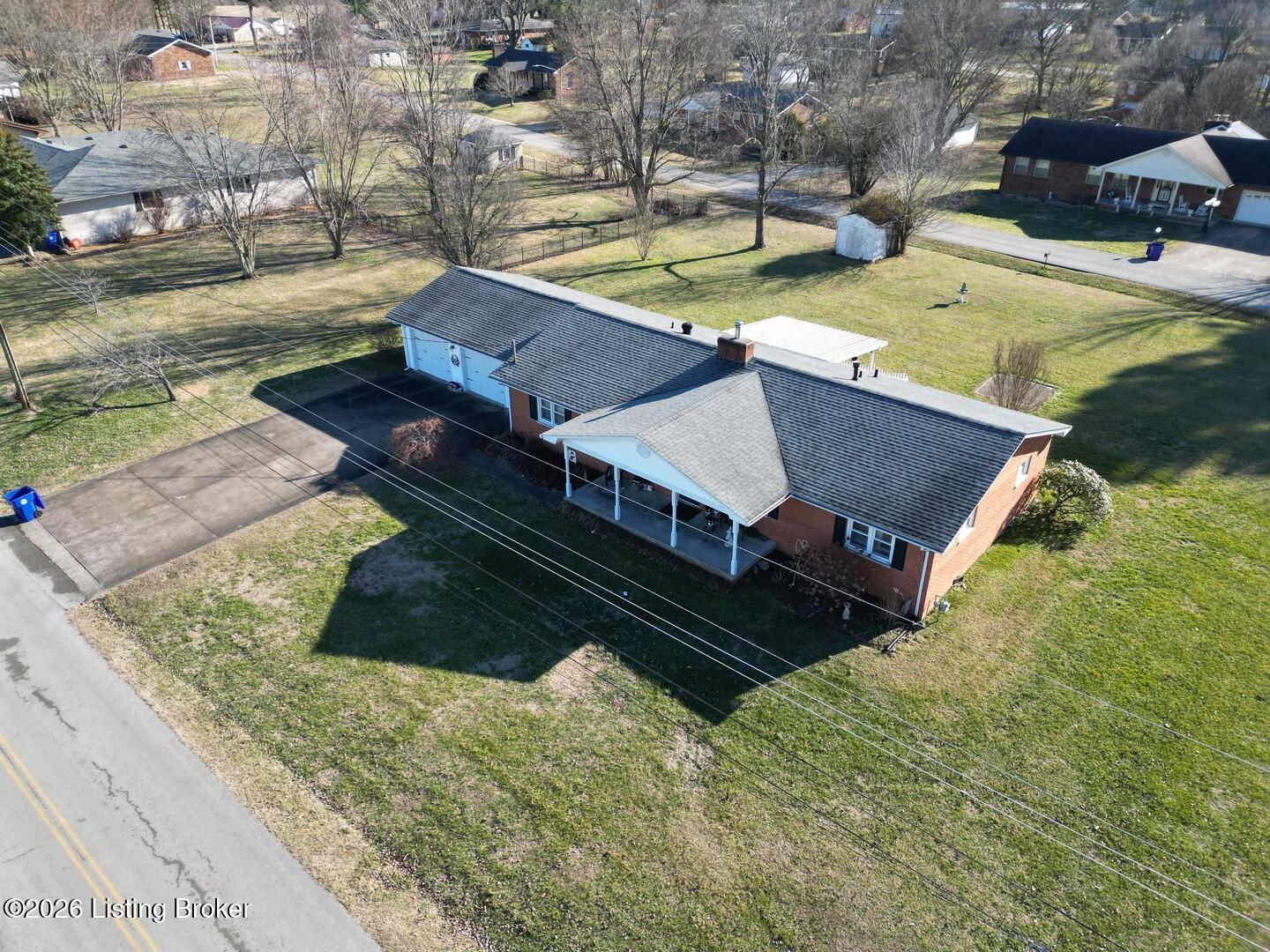 320 Sequoia Dr Property Photo 6