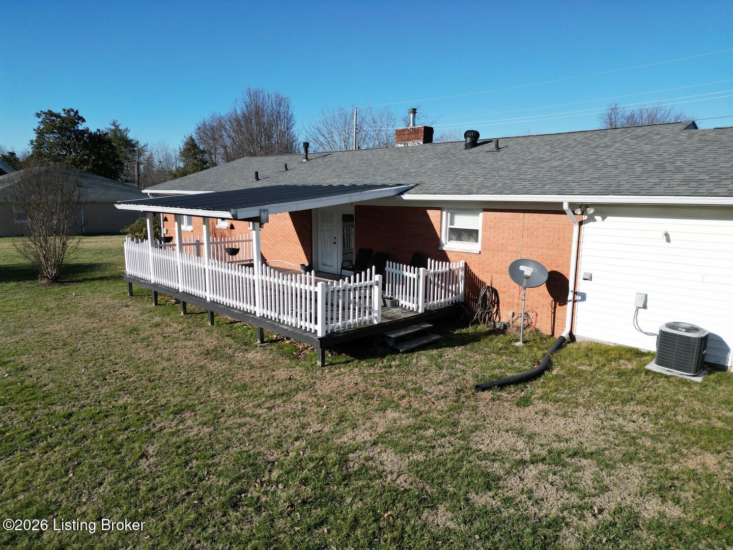 320 Sequoia Dr Property Photo 15