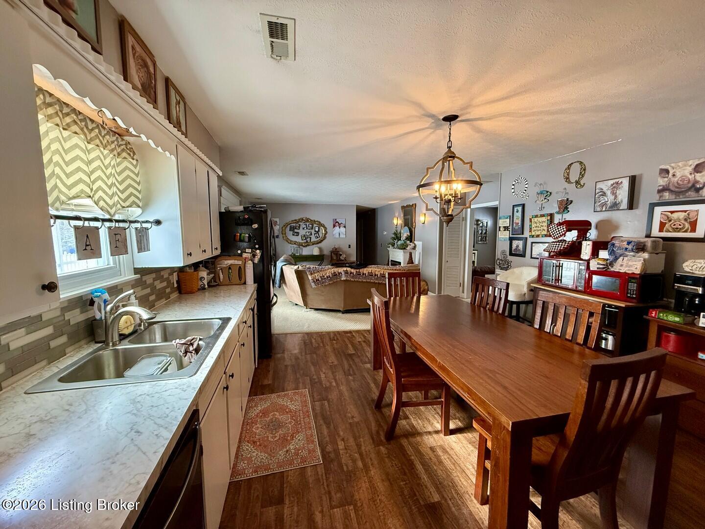 320 Sequoia Dr Property Photo 31