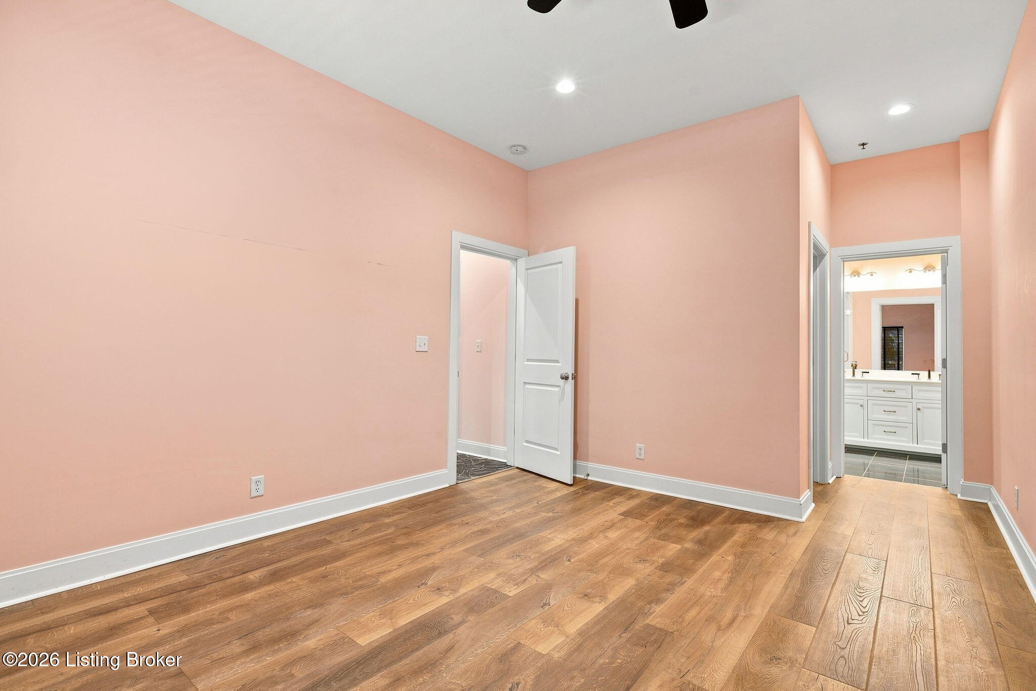 2011 Frankfort Ave 408 Property Photo 21