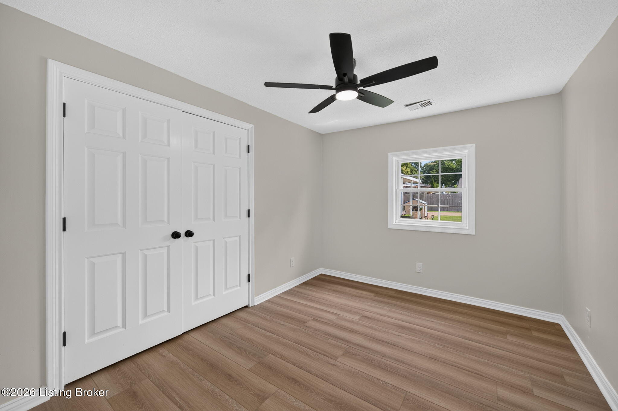 1268 Springdale Dr Property Photo 14