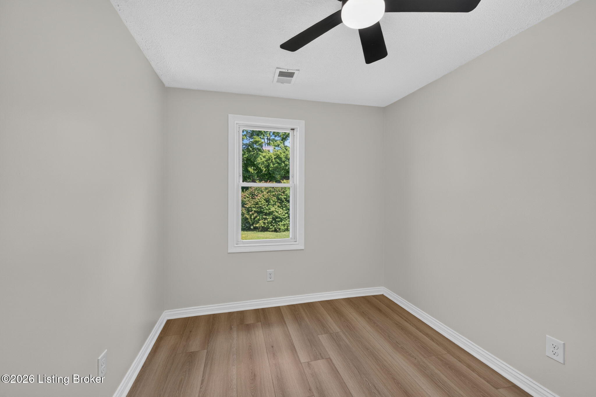 1268 Springdale Dr Property Photo 20