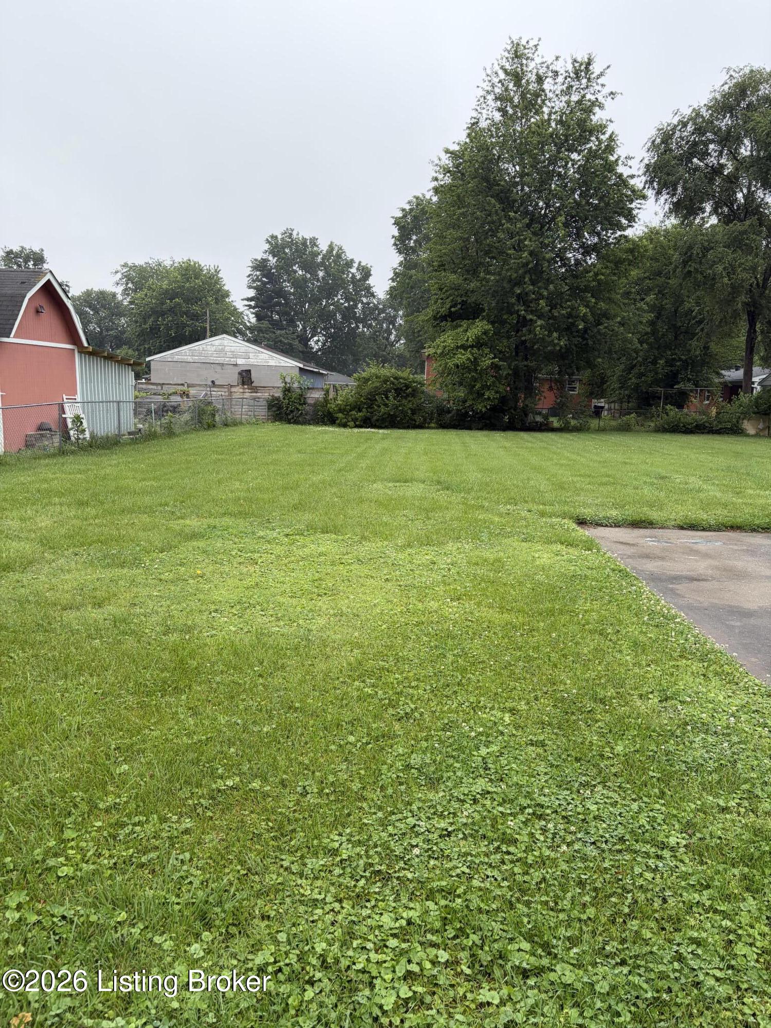 3403 Lees Ln Property Photo 3