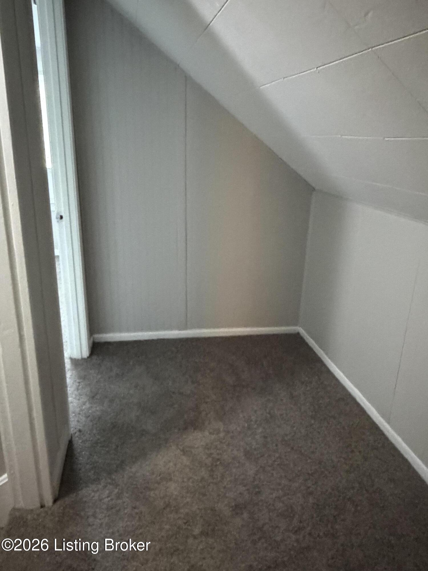 3403 Lees Ln Property Photo 18