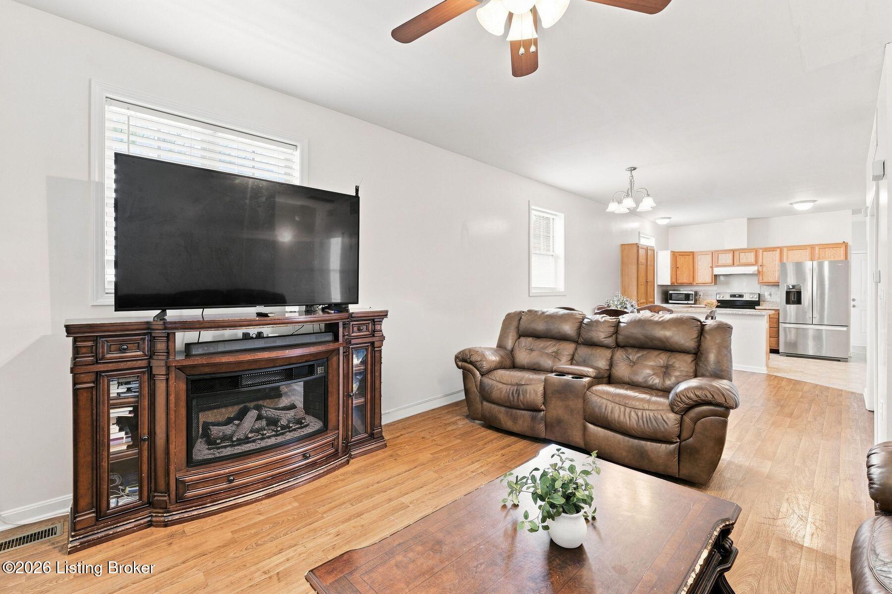 13520 Park Springs Ln Property Photo 4