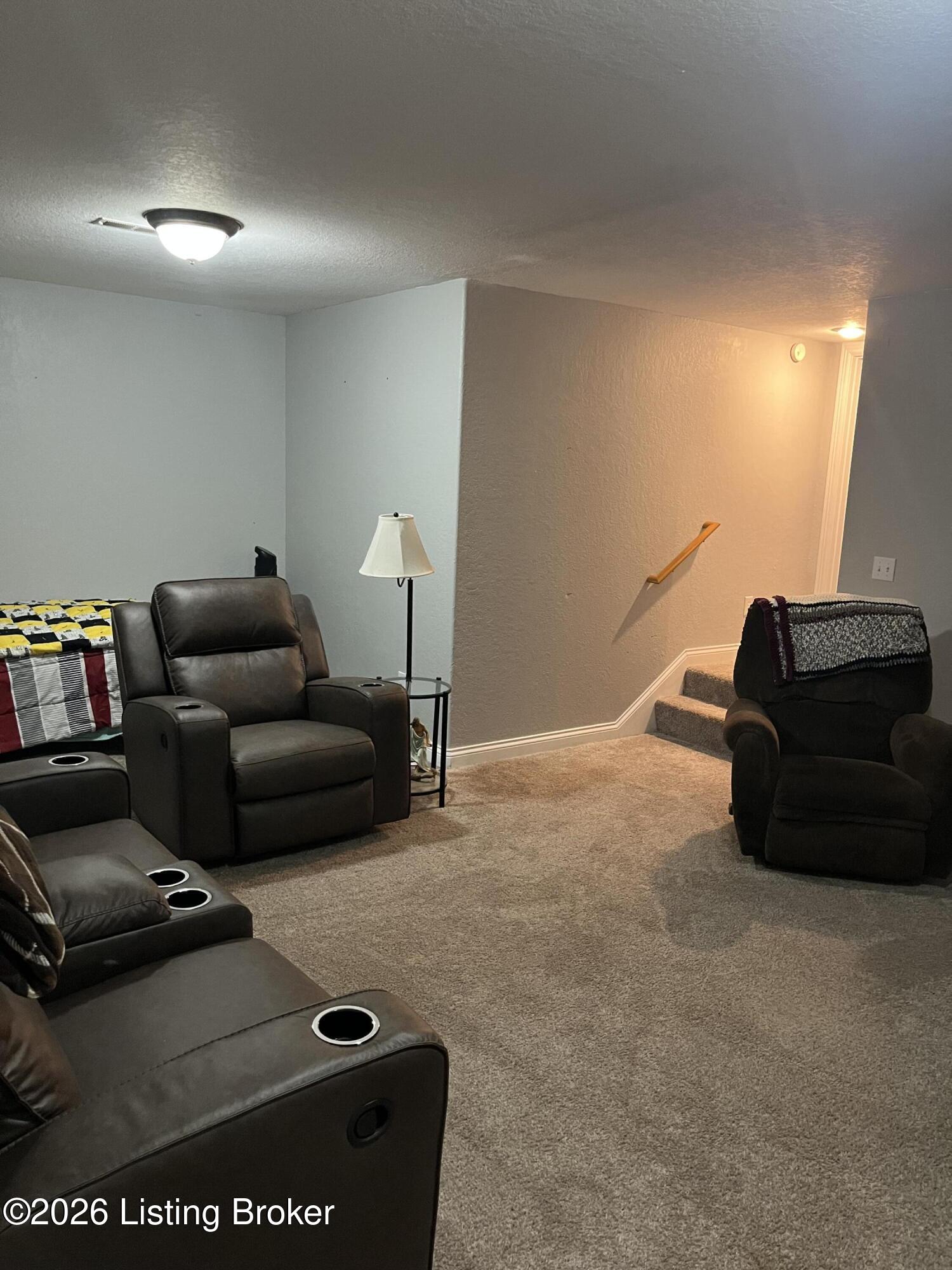 4900 S Woodland Dr Property Photo 31