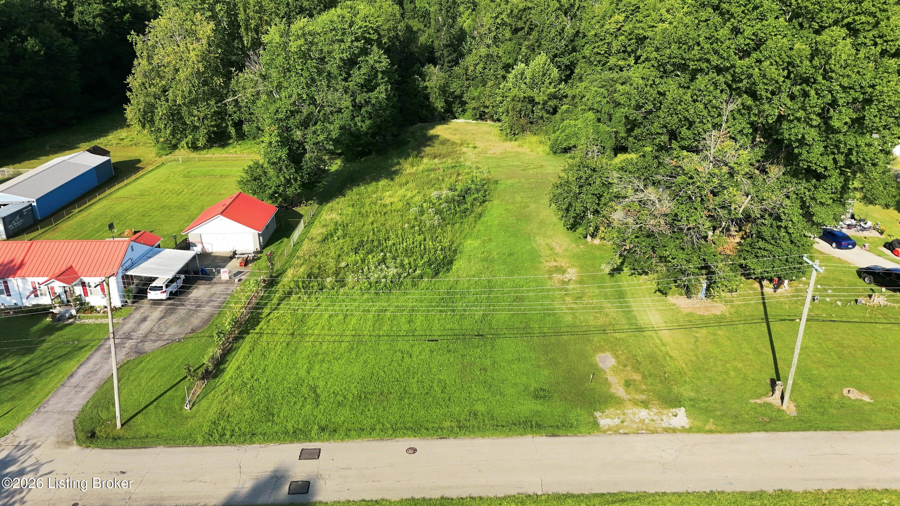 9612 Farmers Ln Property Photo 2