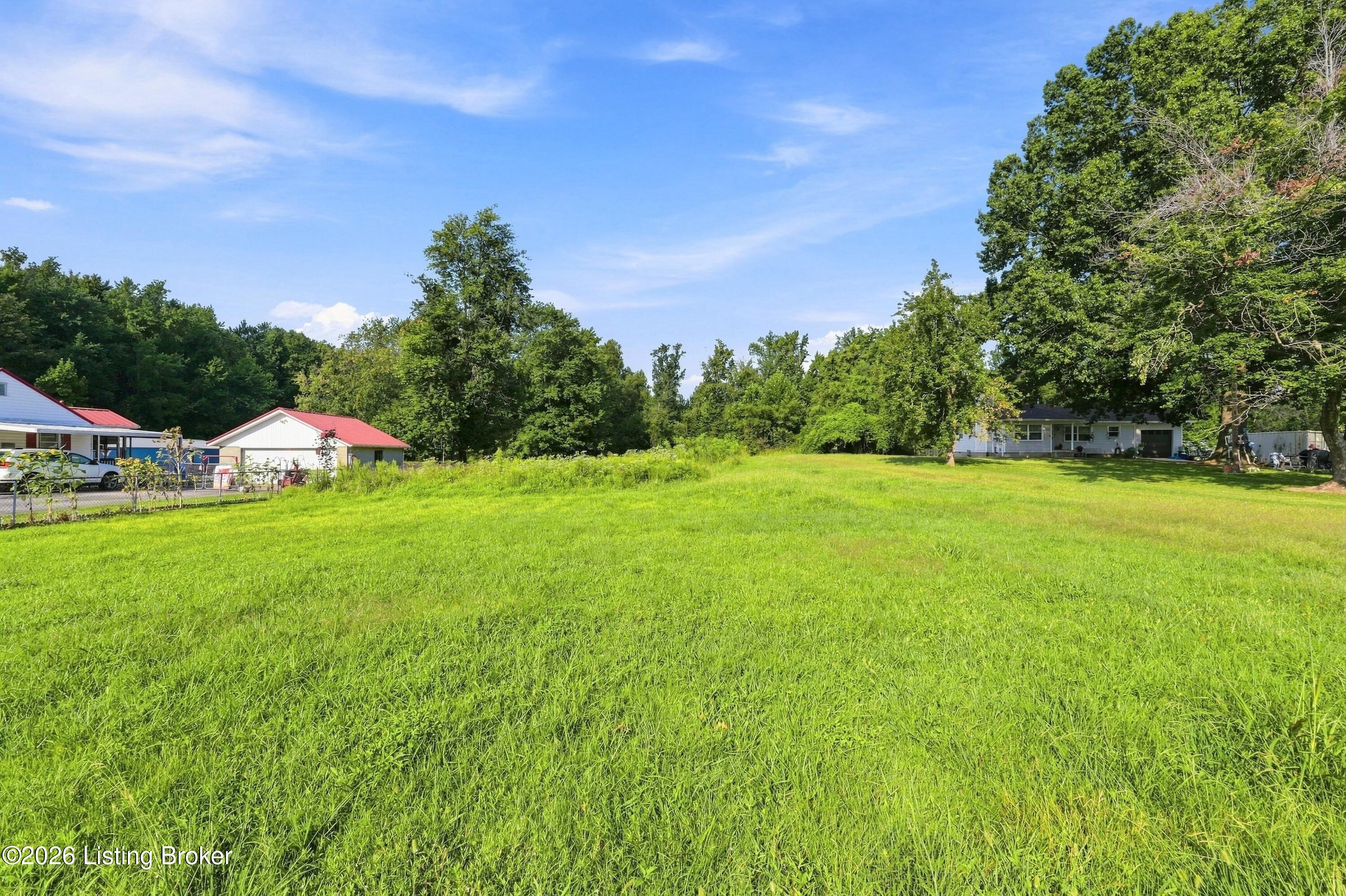 9612 Farmers Ln Property Photo 4