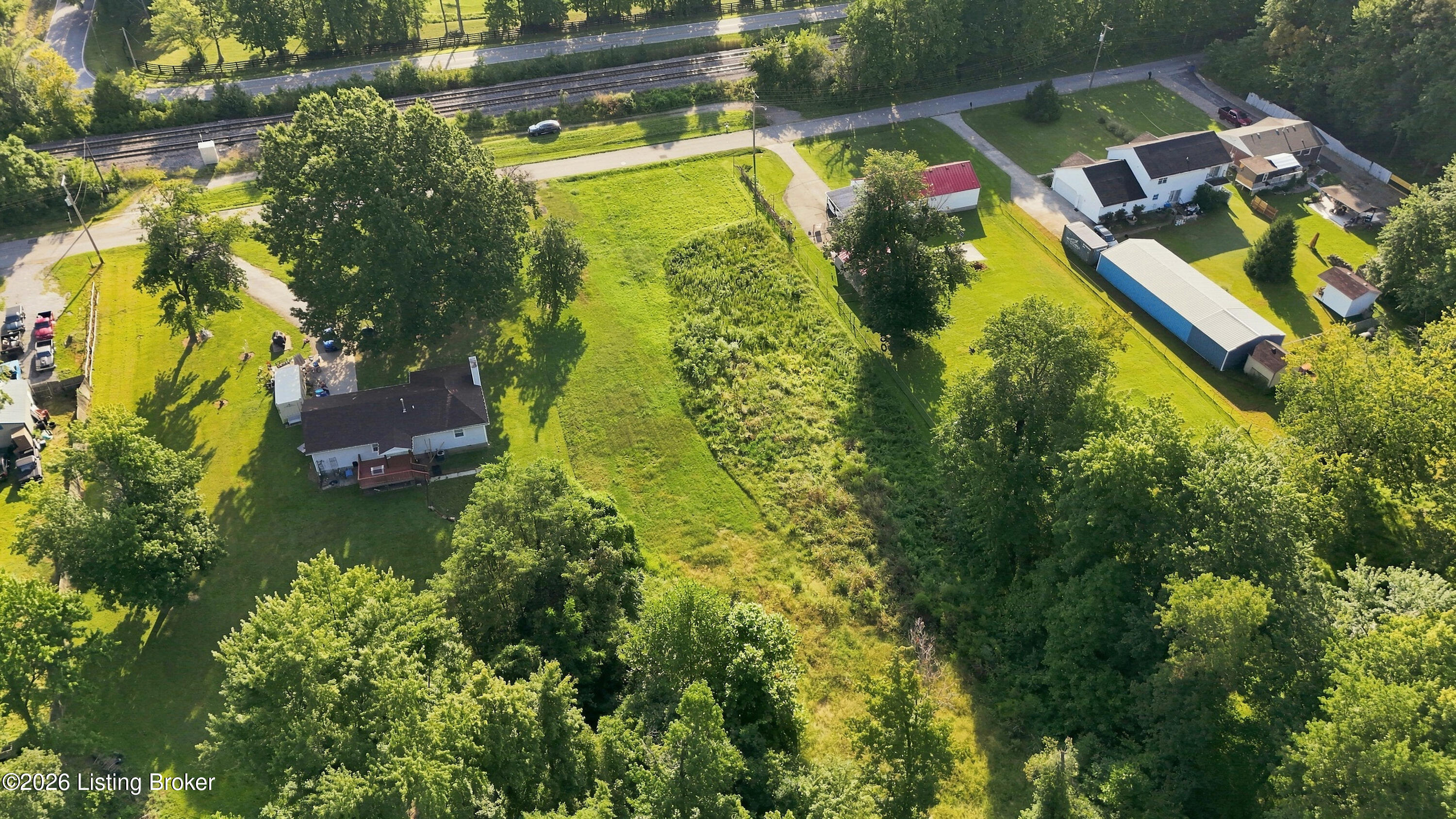 9612 Farmers Ln Property Photo 7