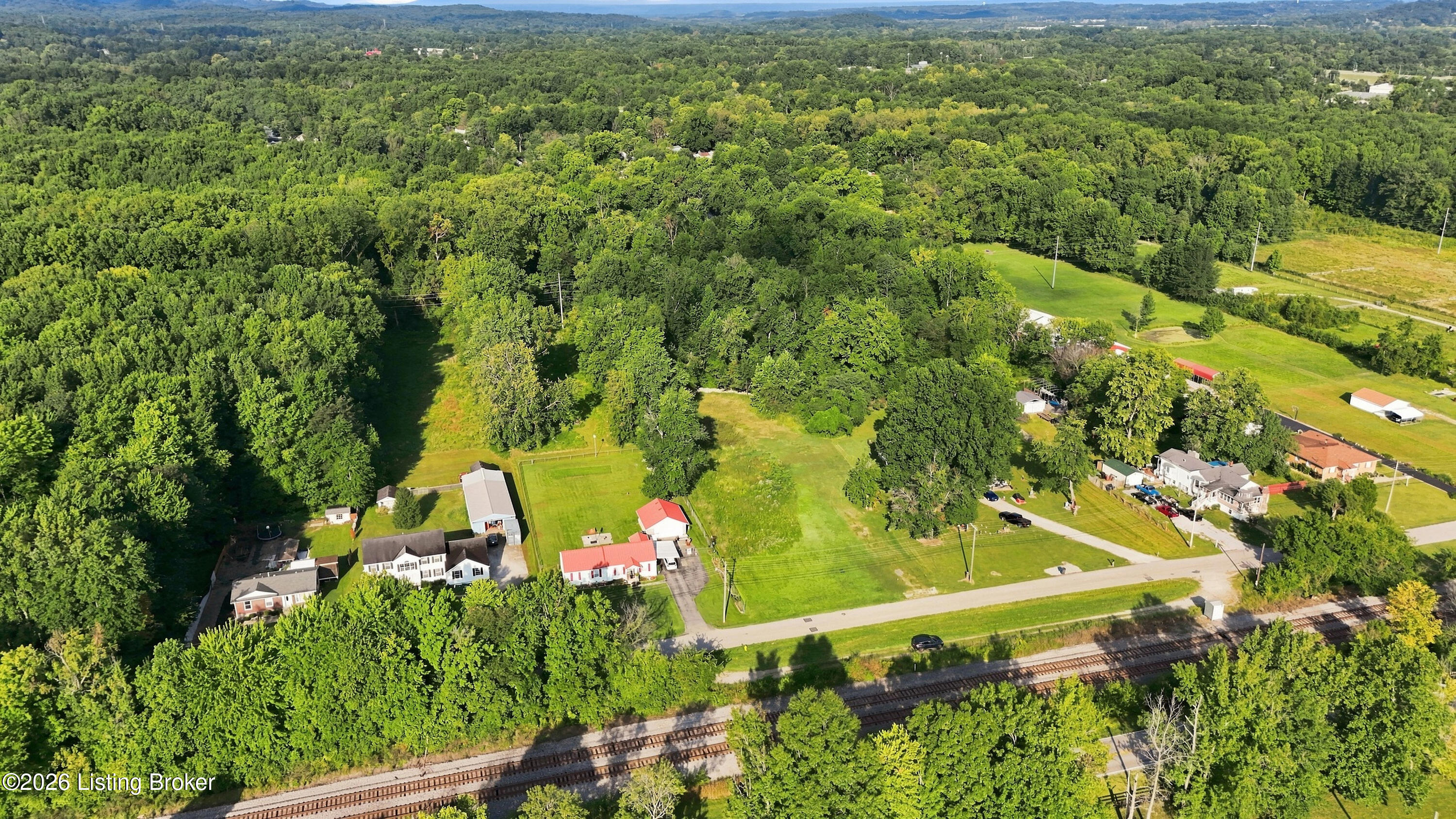 9612 Farmers Ln Property Photo 11