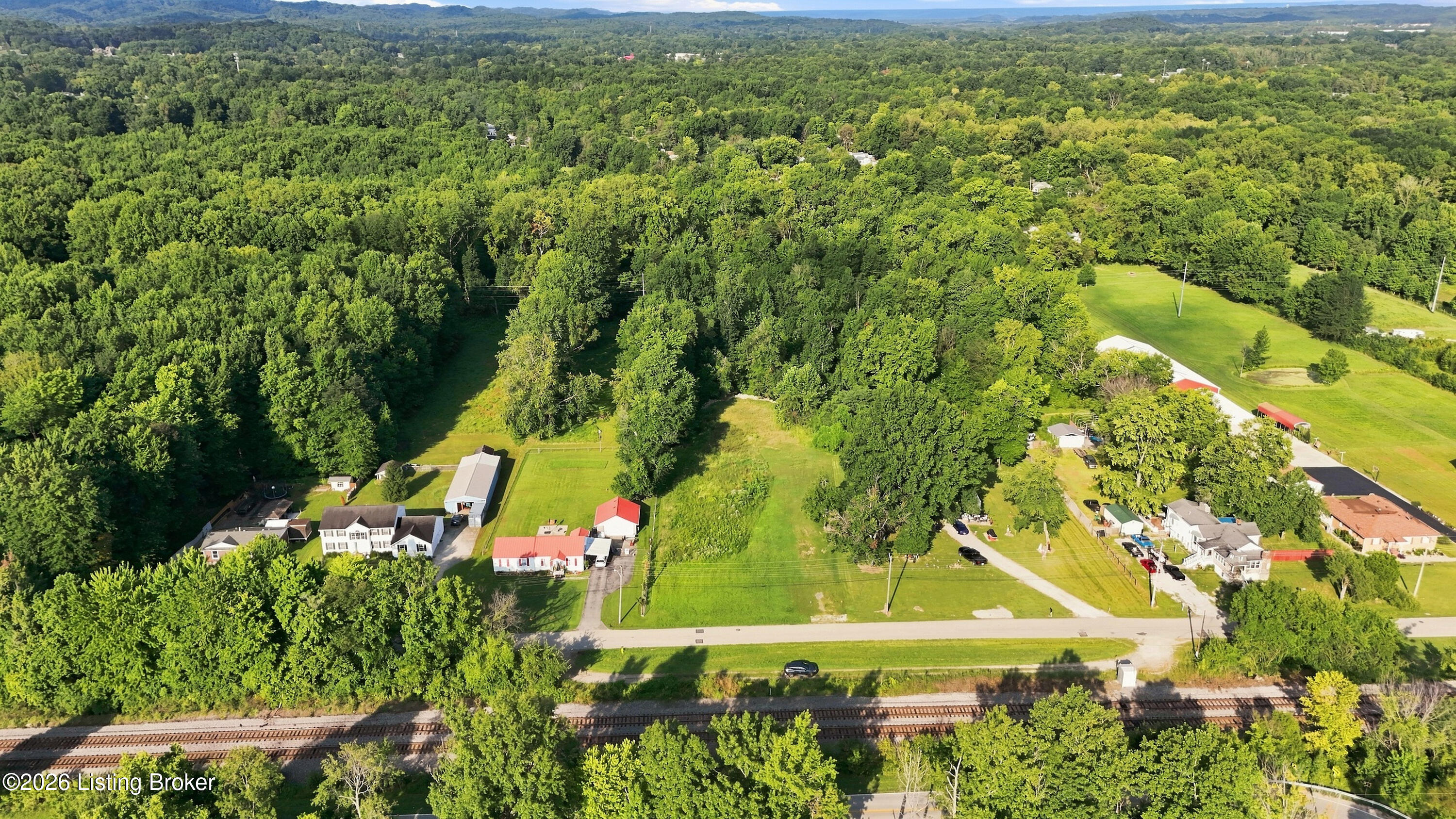 9612 Farmers Ln Property Photo 12