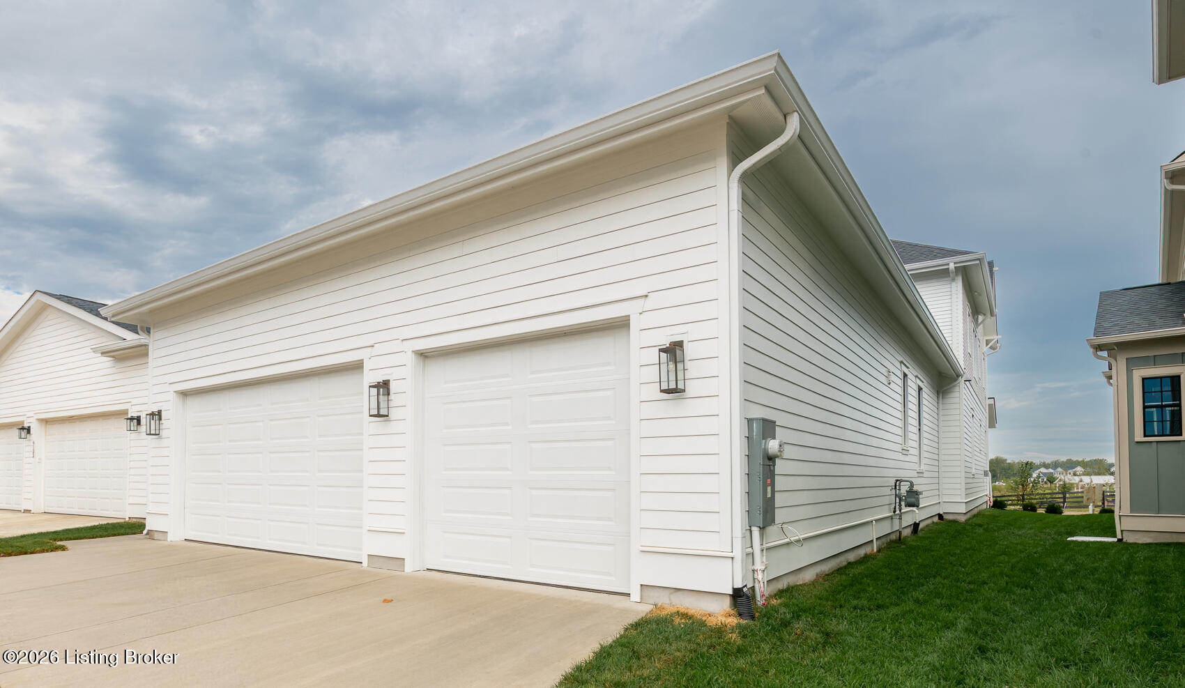 6135 Shooting Star Dr Property Photo 6