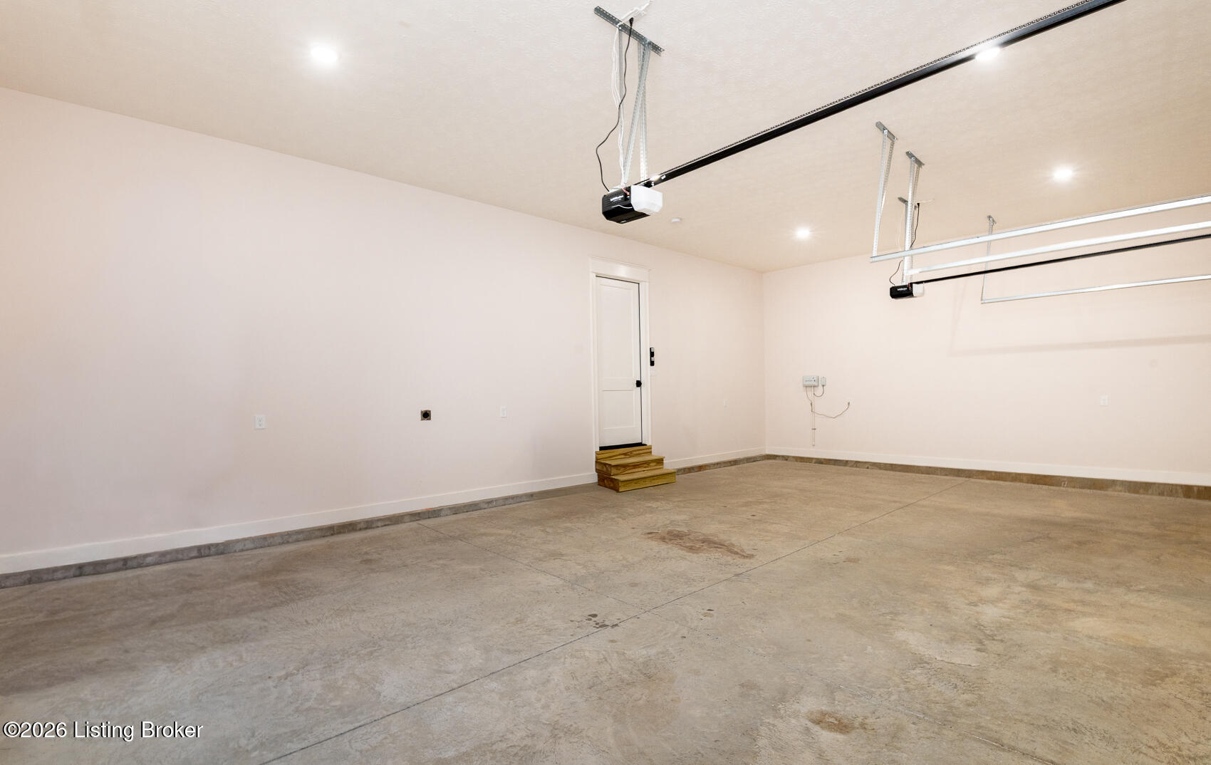 6135 Shooting Star Dr Property Photo 44