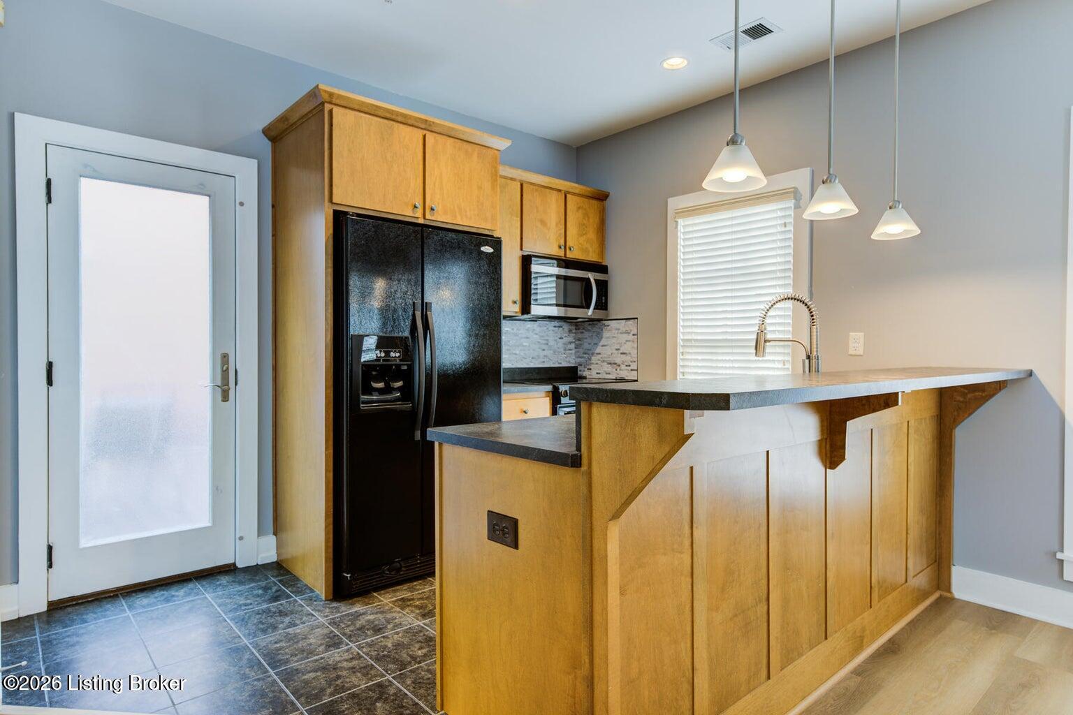 10606 Norton Commons Blvd Property Photo 5