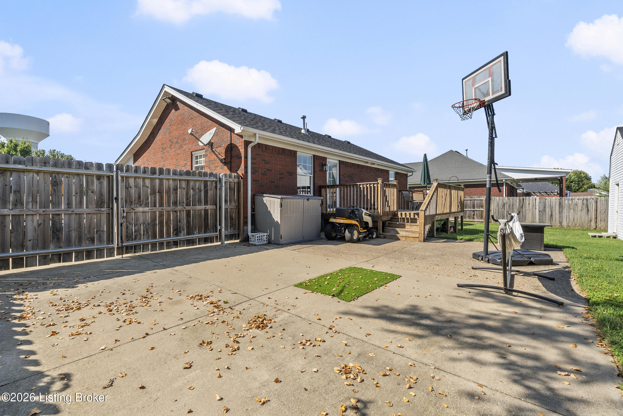 168 Fern Way Property Photo 27