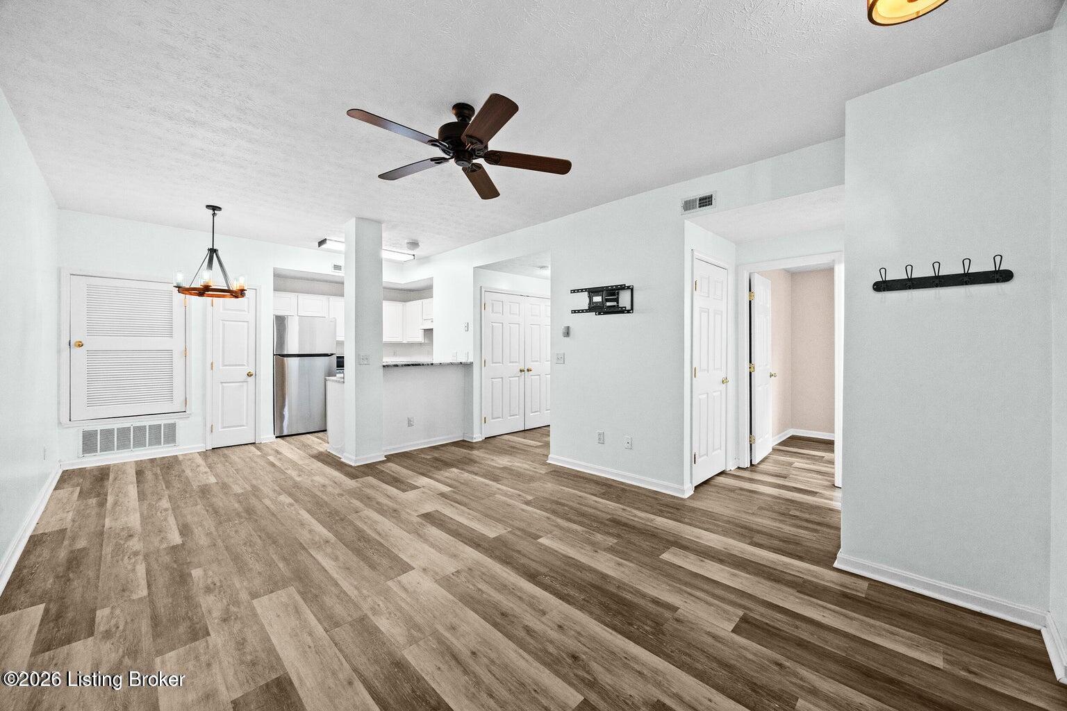 13202 Prospect Glen Way Property Photo 4