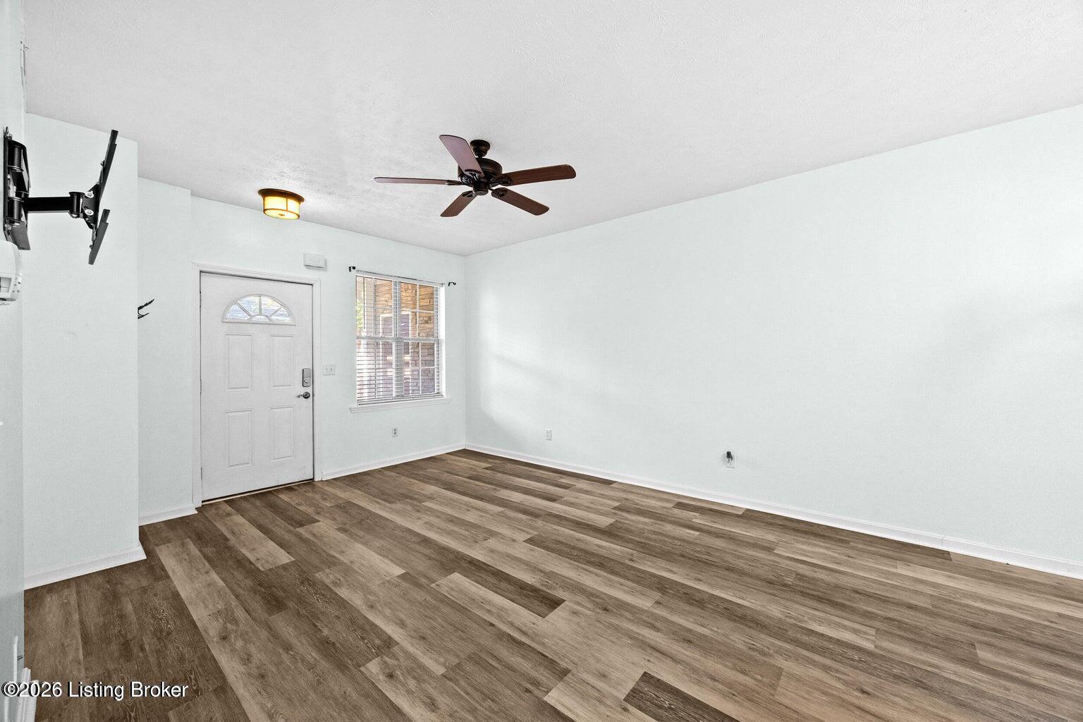 13202 Prospect Glen Way Property Photo 5