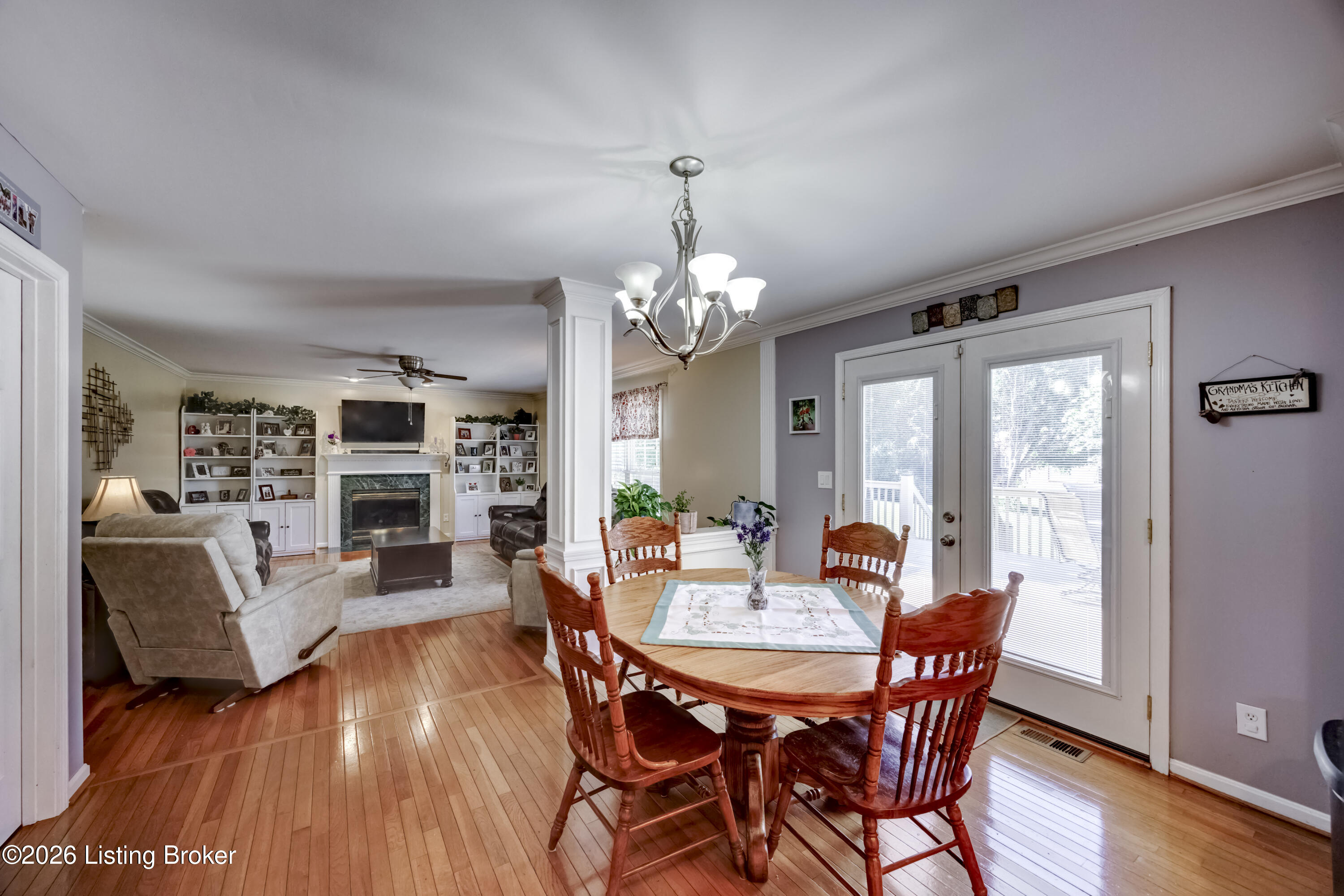 3904 Spring Valley Way Property Photo 6