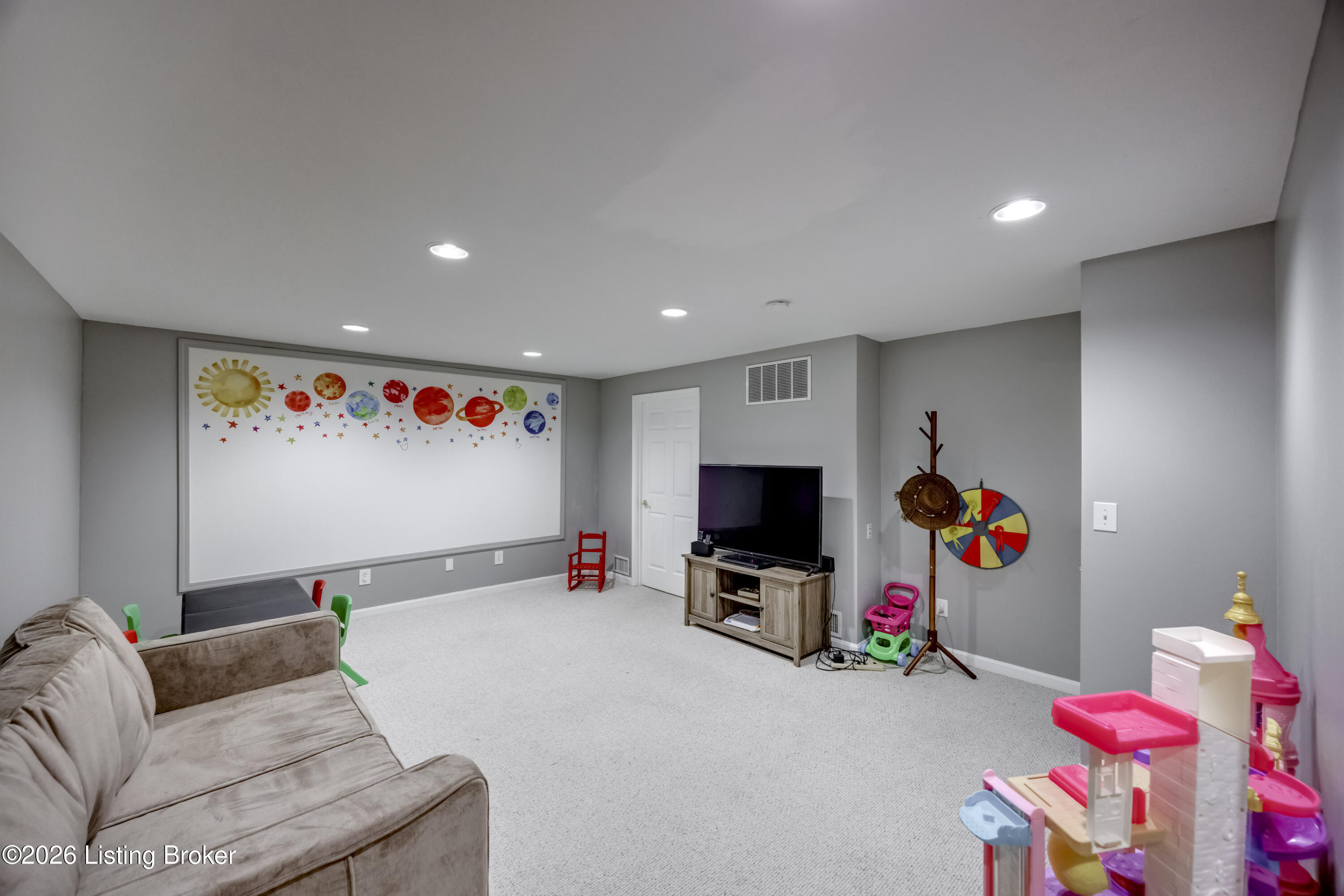 3904 Spring Valley Way Property Photo 31