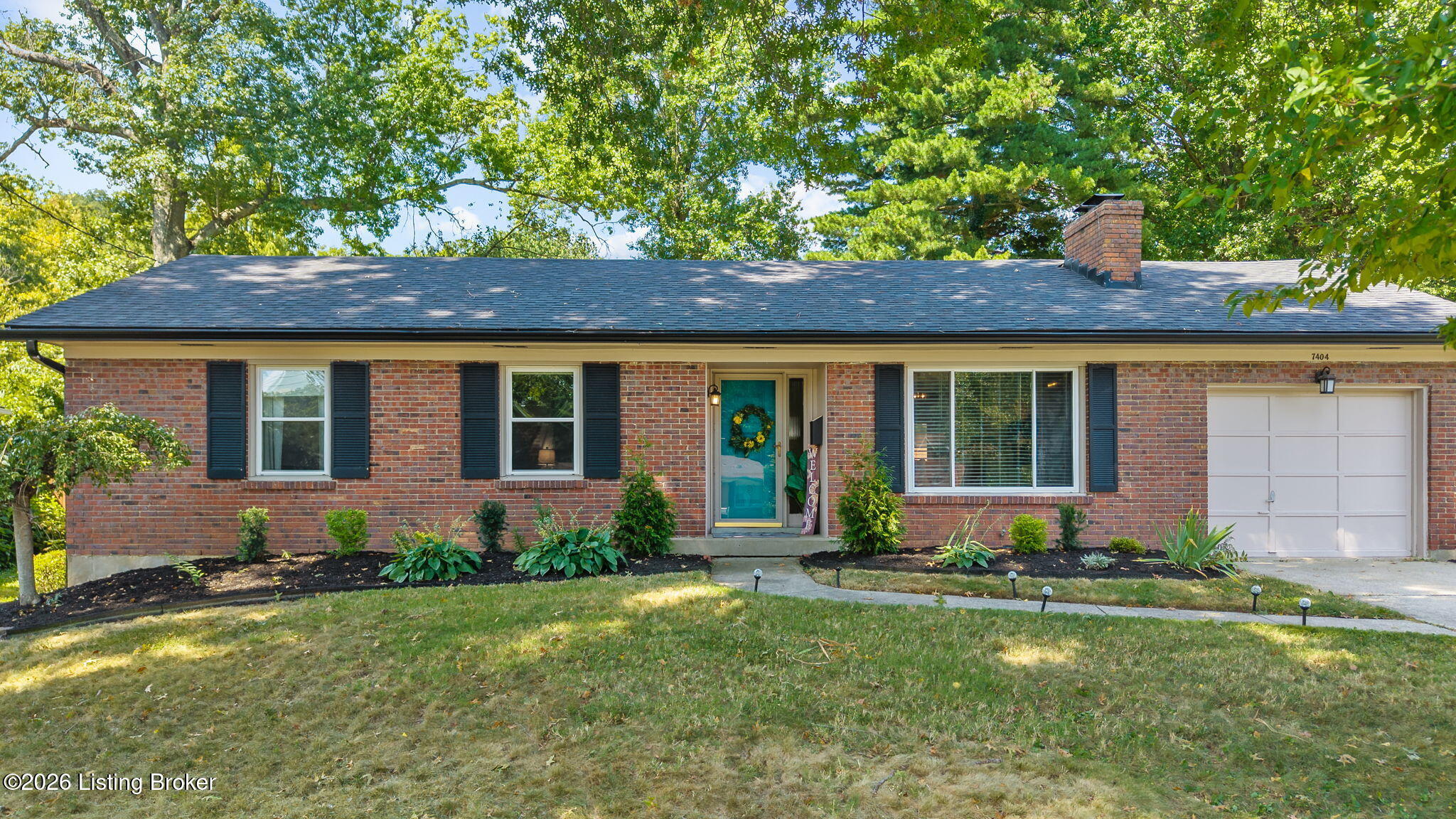7404 Arapaho Dr