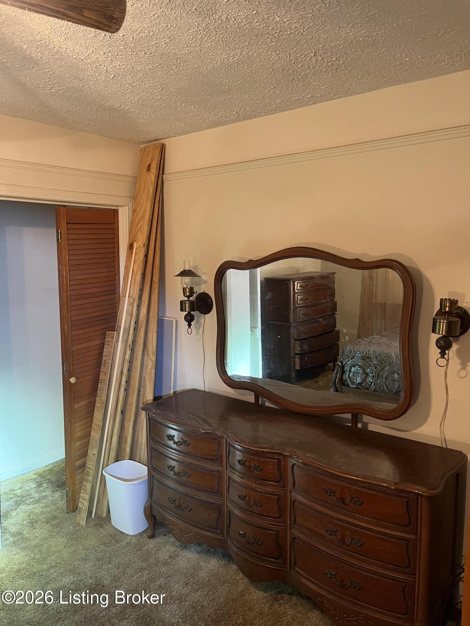 1017 Henry Clay St Property Photo 8