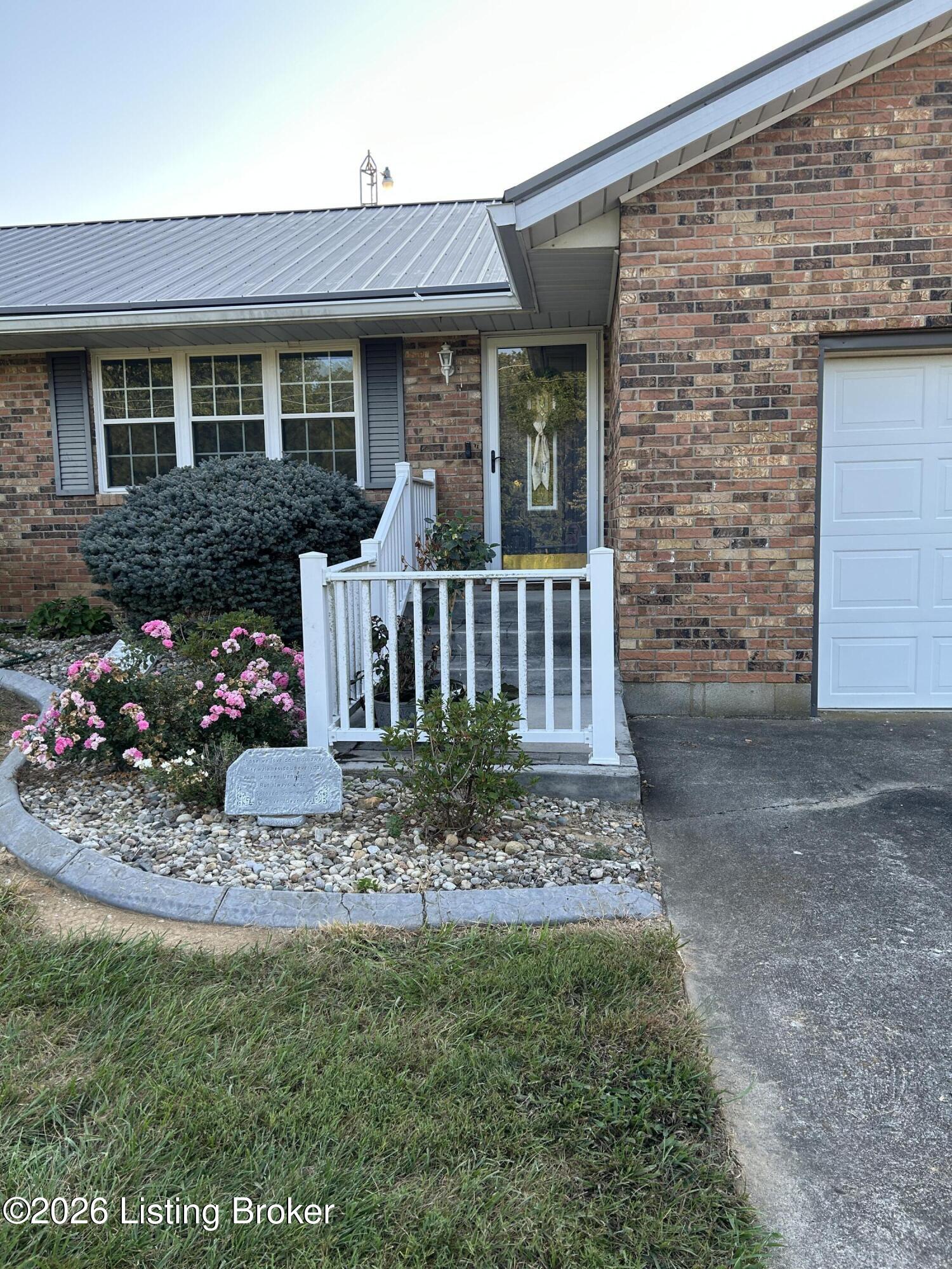 245 Cherwood Dr Property Photo 8