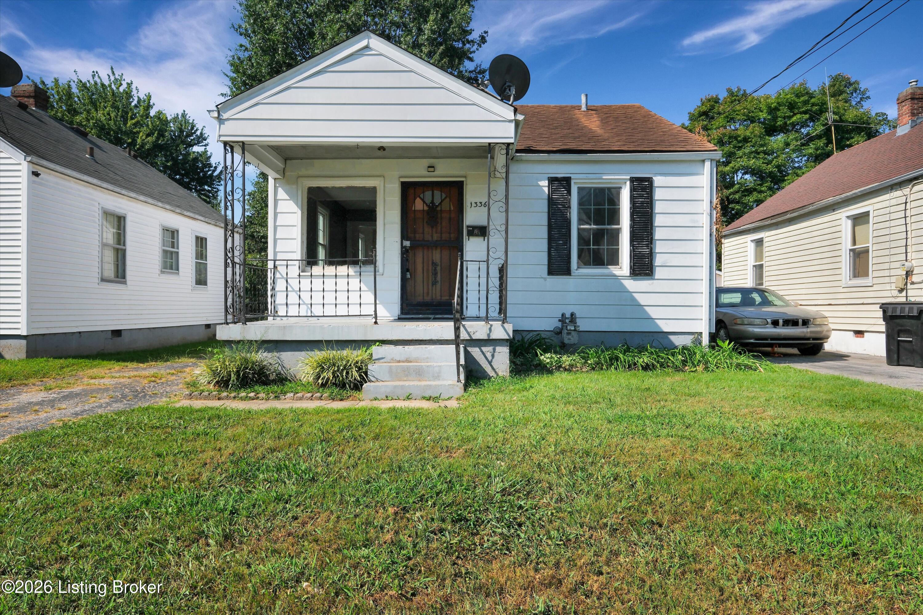 1336 Thornberry Ave Property Photo 1