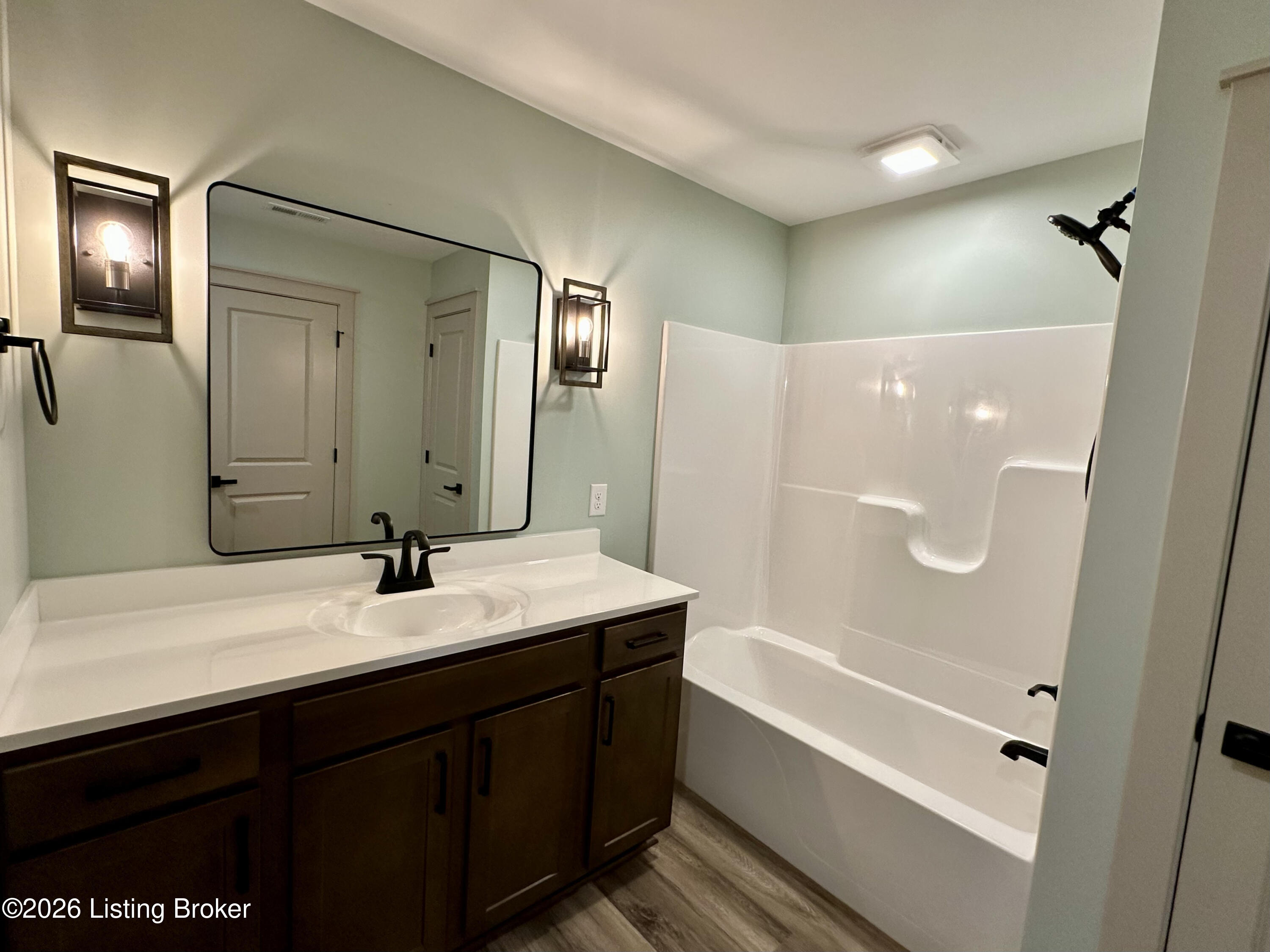 13210 Bessels Blvd Property Photo 16