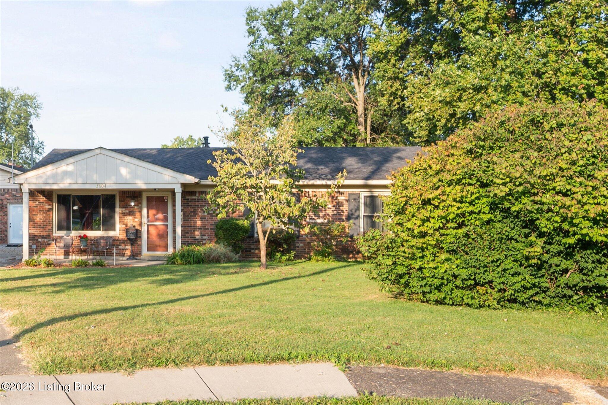 5604 Leemont Ct Property Photo 2