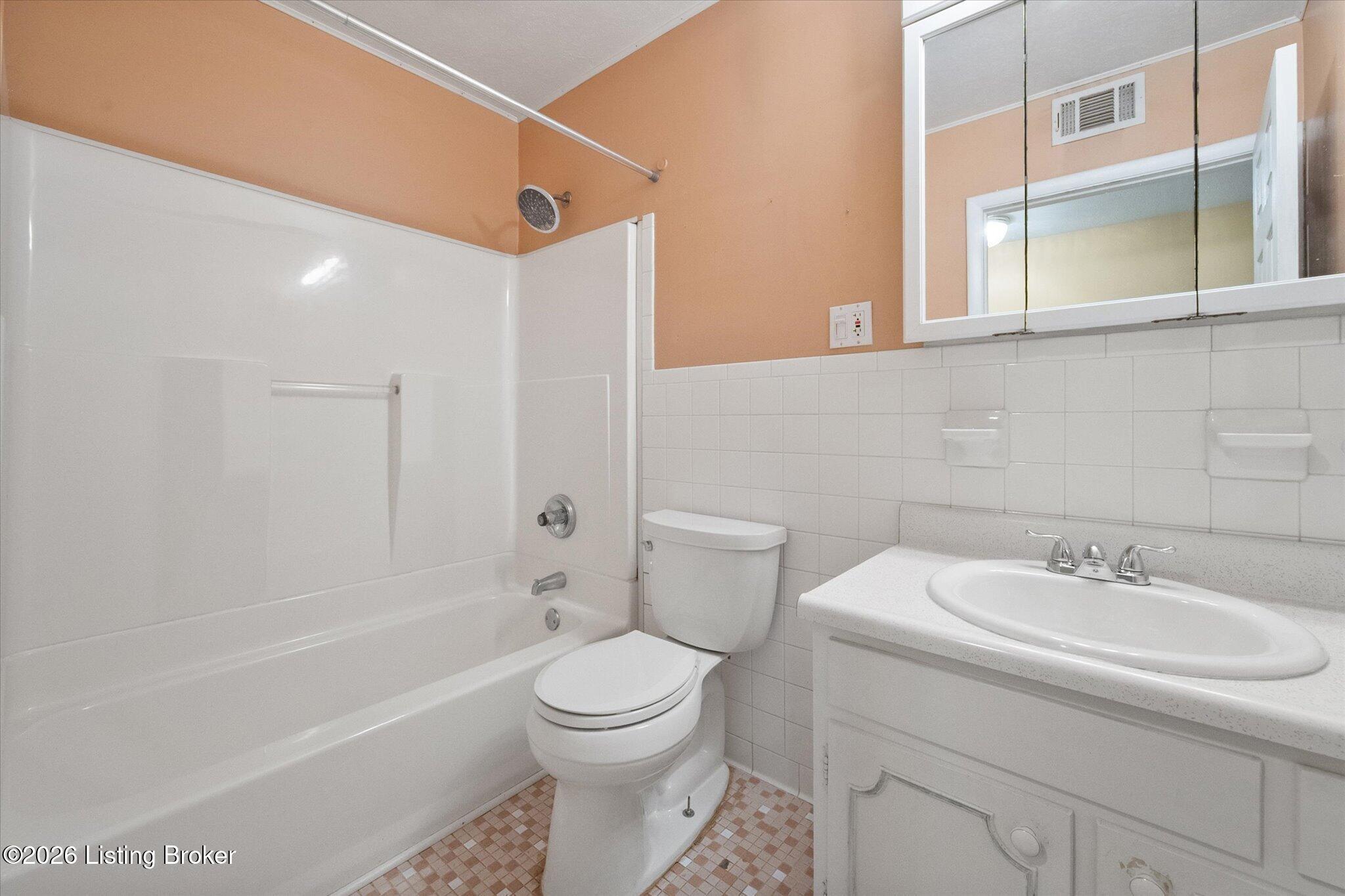 5604 Leemont Ct Property Photo 13