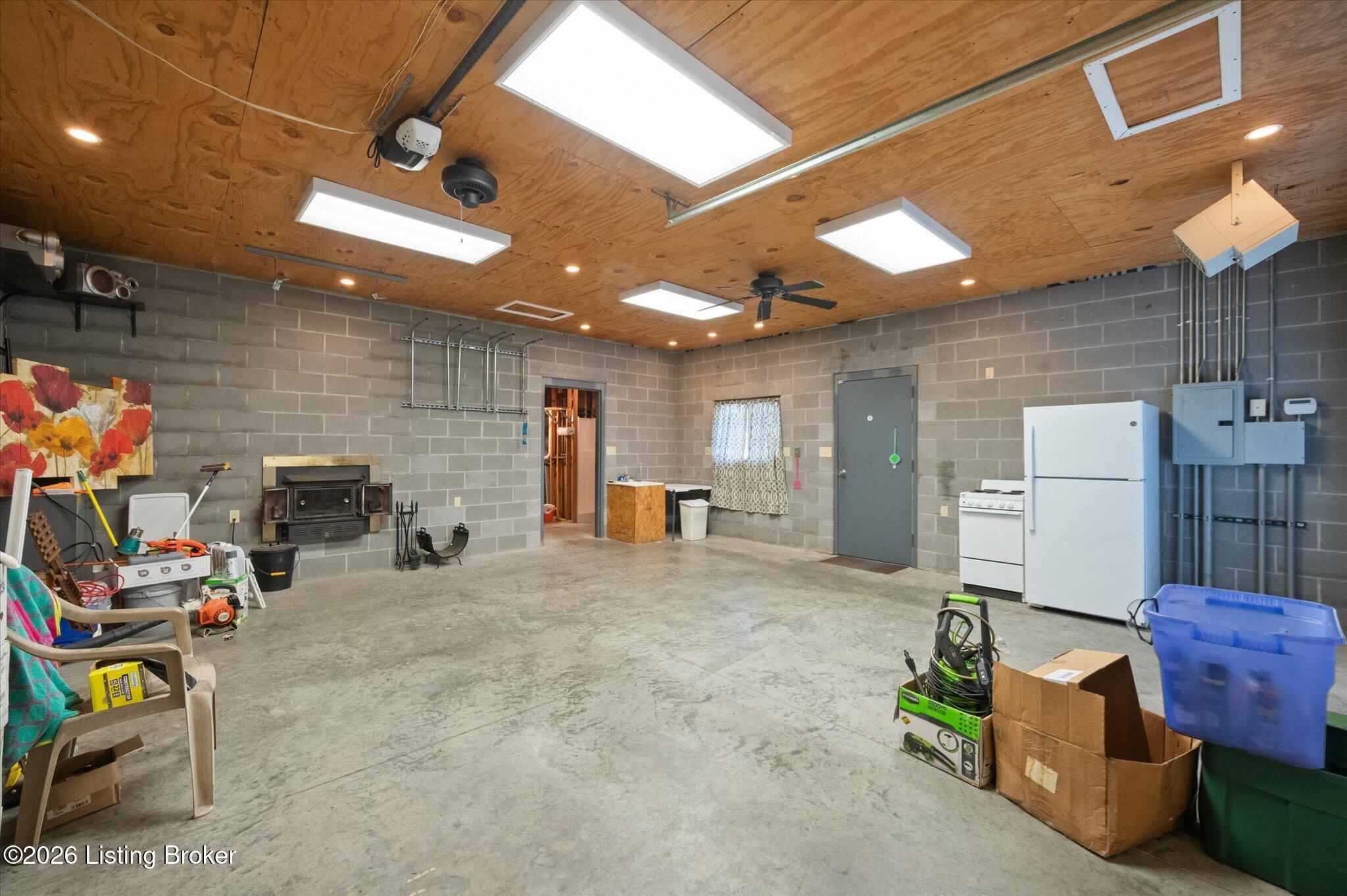 5604 Leemont Ct Property Photo 46