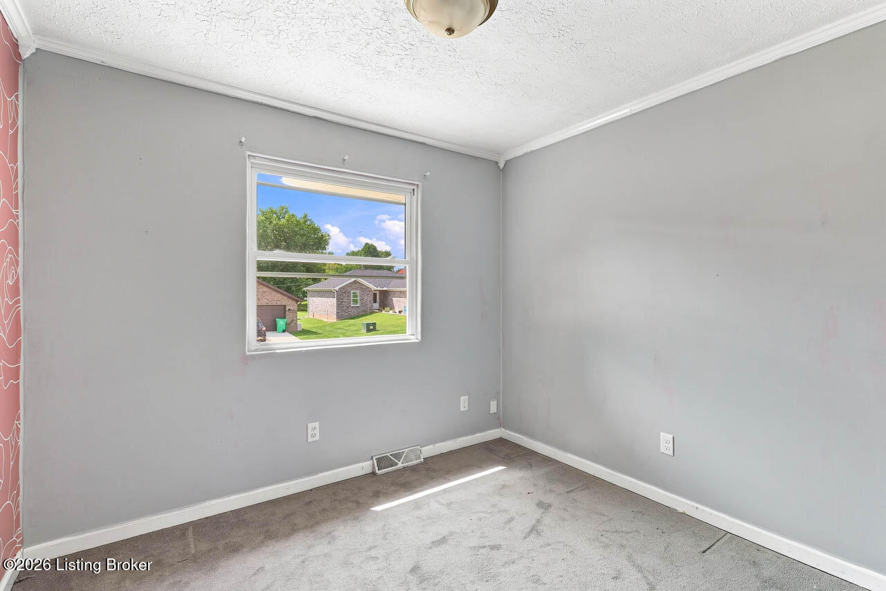 134 Carl St Property Photo 15