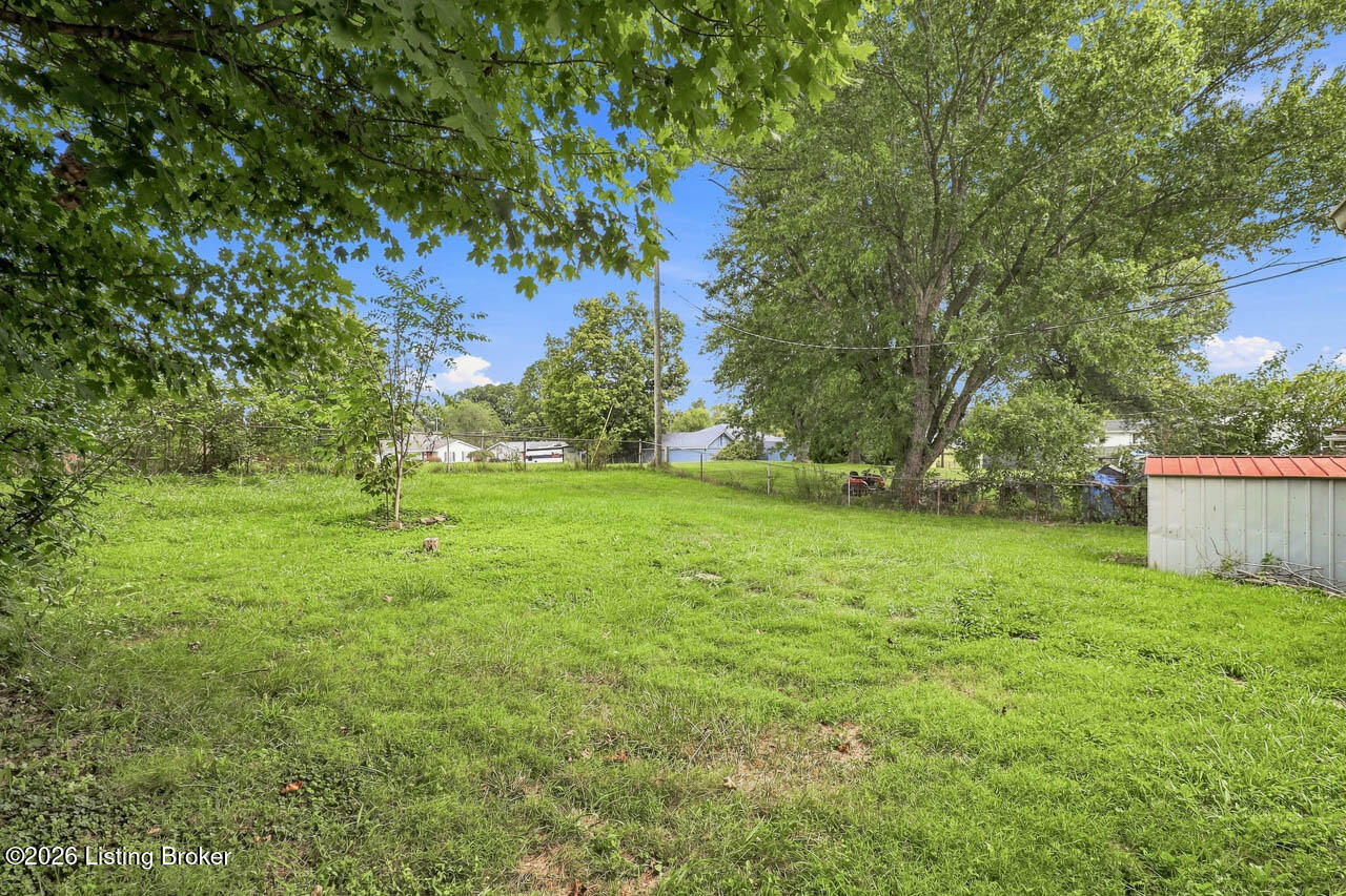 134 Carl St Property Photo 26