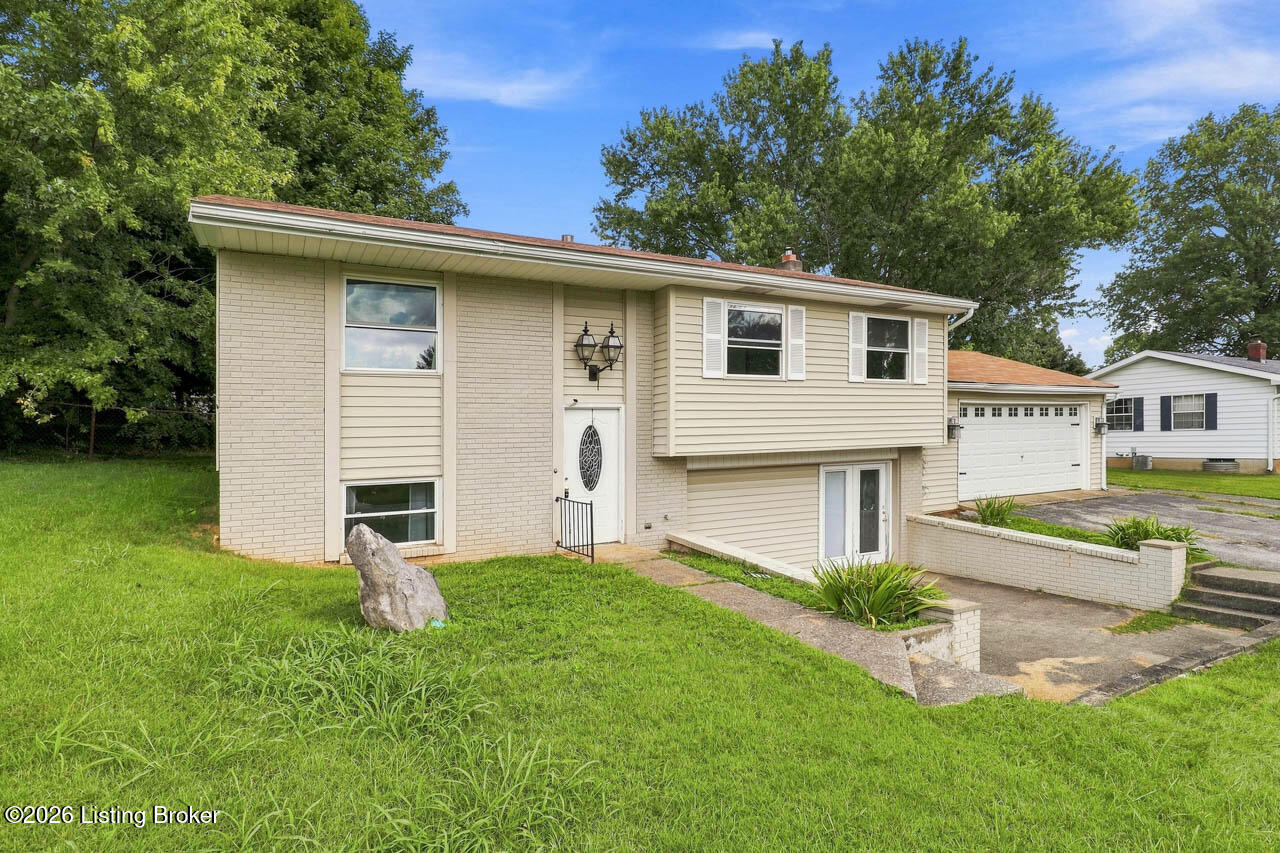 134 Carl St Property Photo 32
