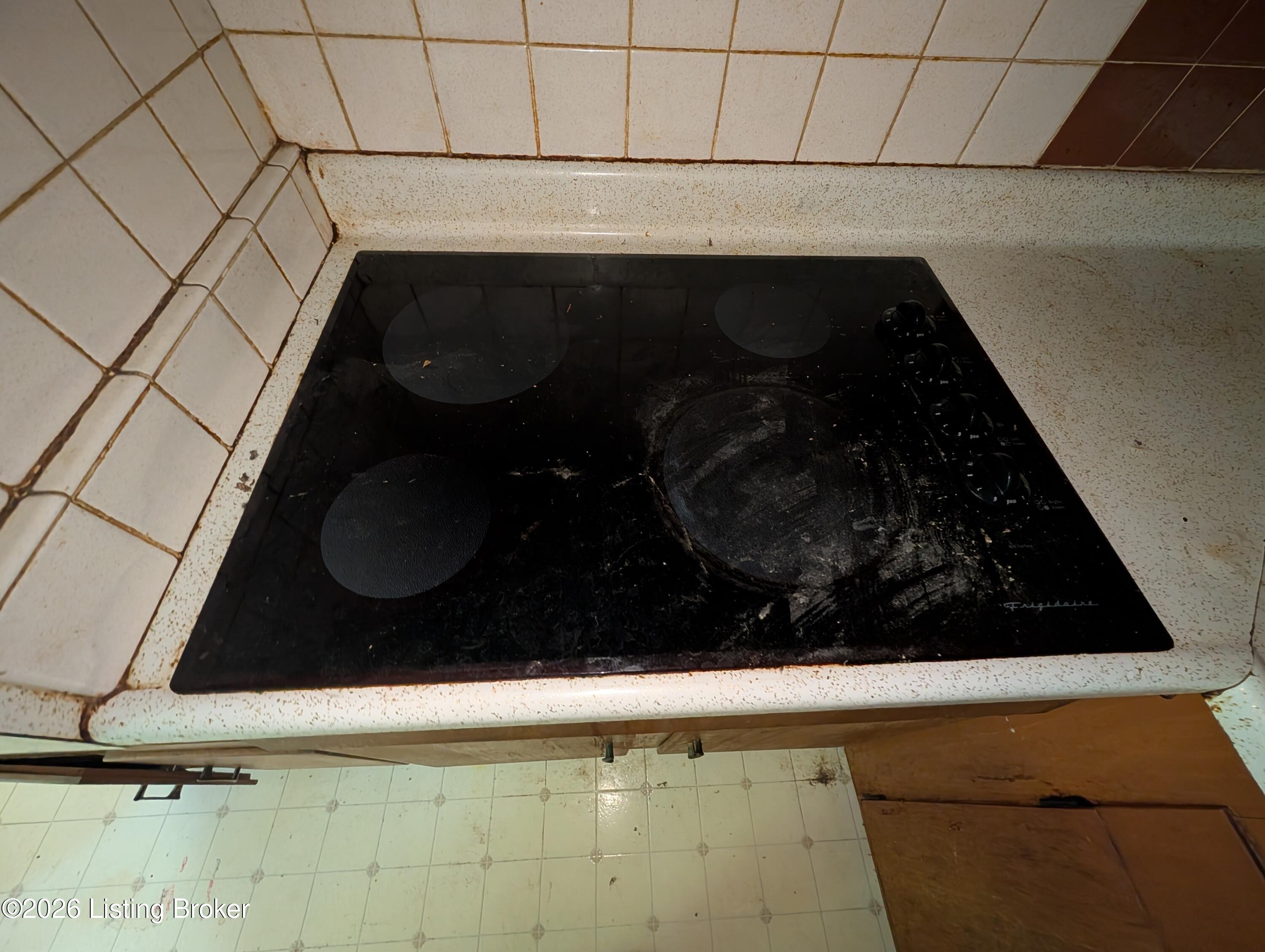 1924 Locust St Property Photo 9