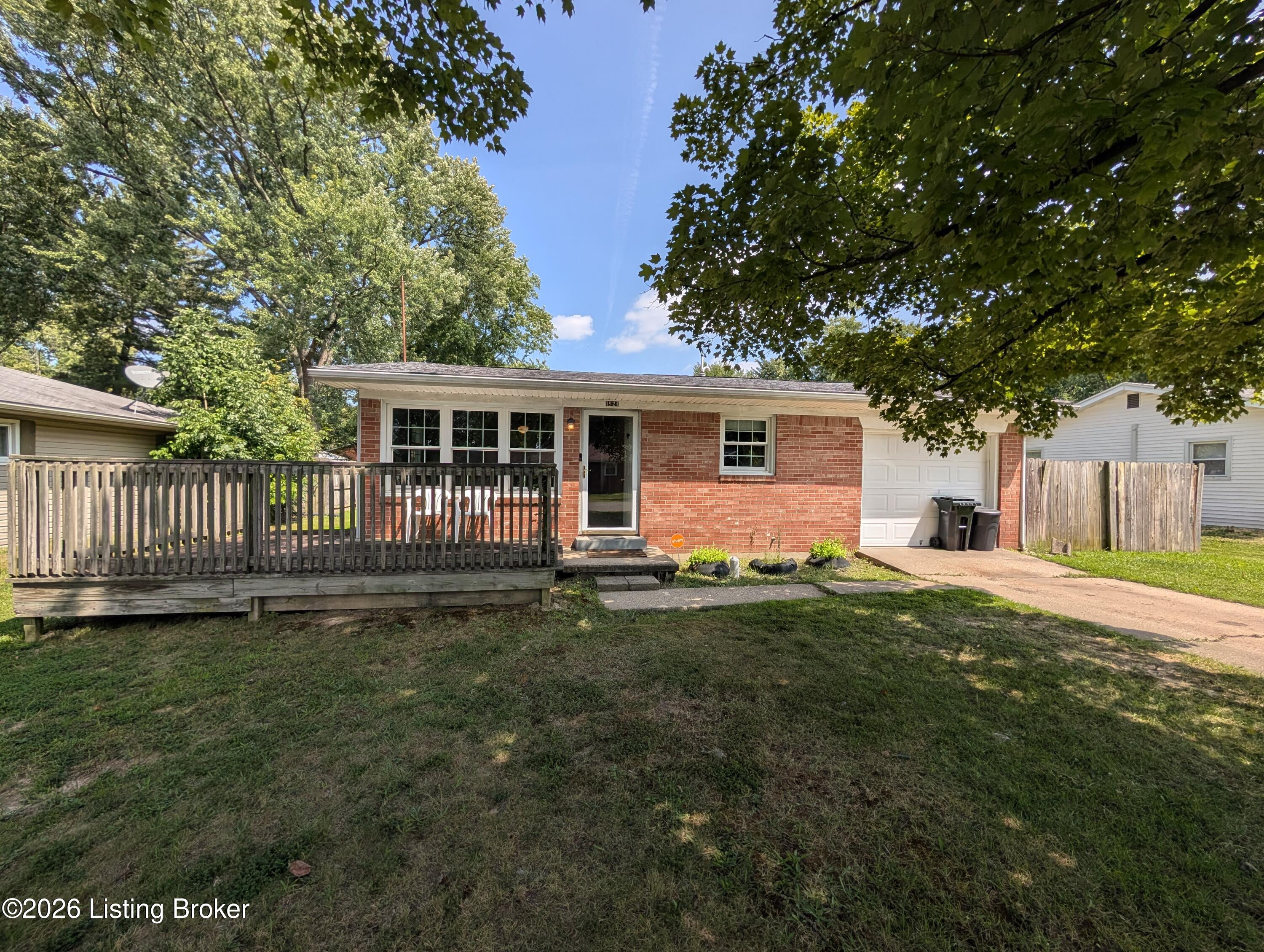 1924 Locust St Property Photo 21