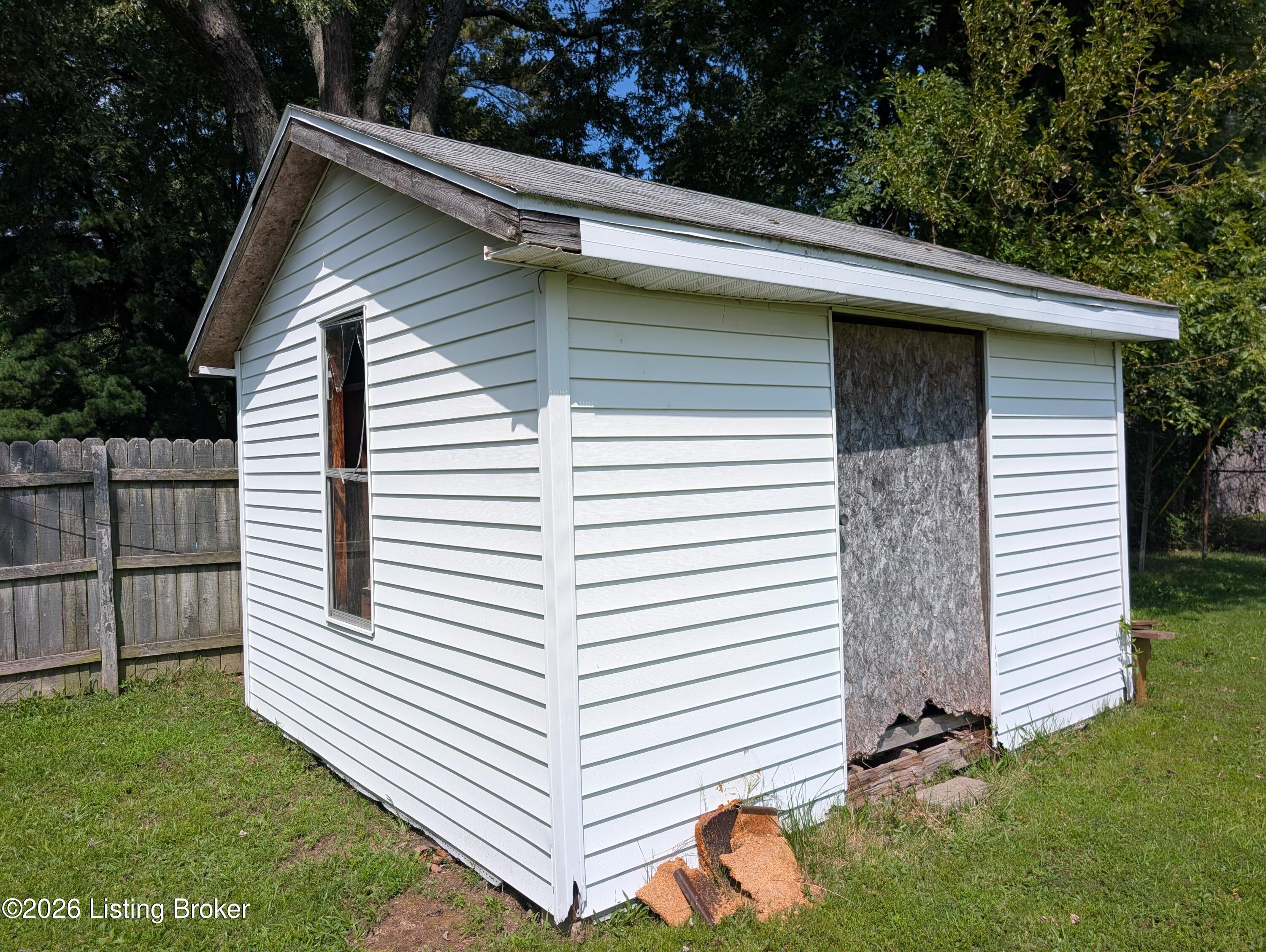 1924 Locust St Property Photo 24