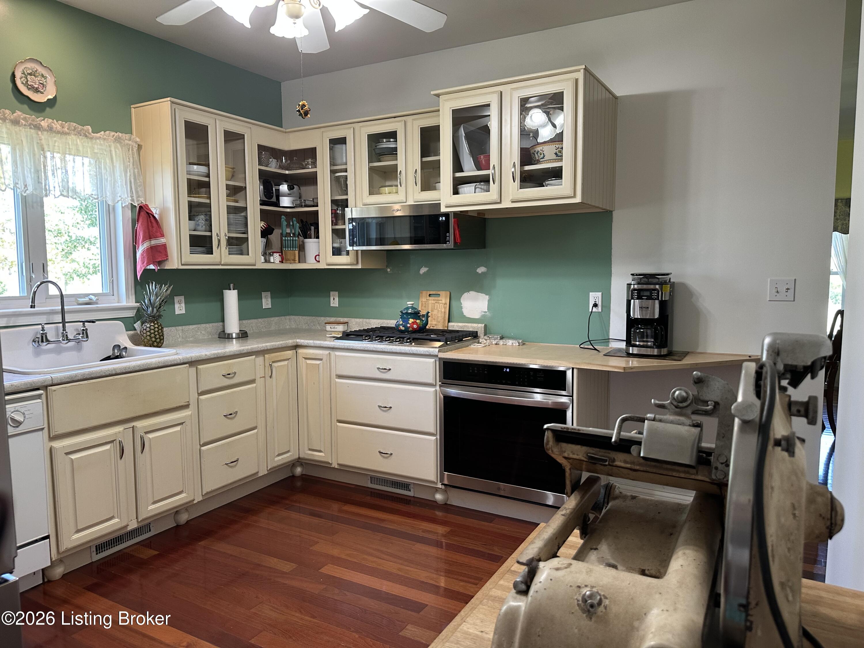 5403 Plum Run Rd Property Photo 6