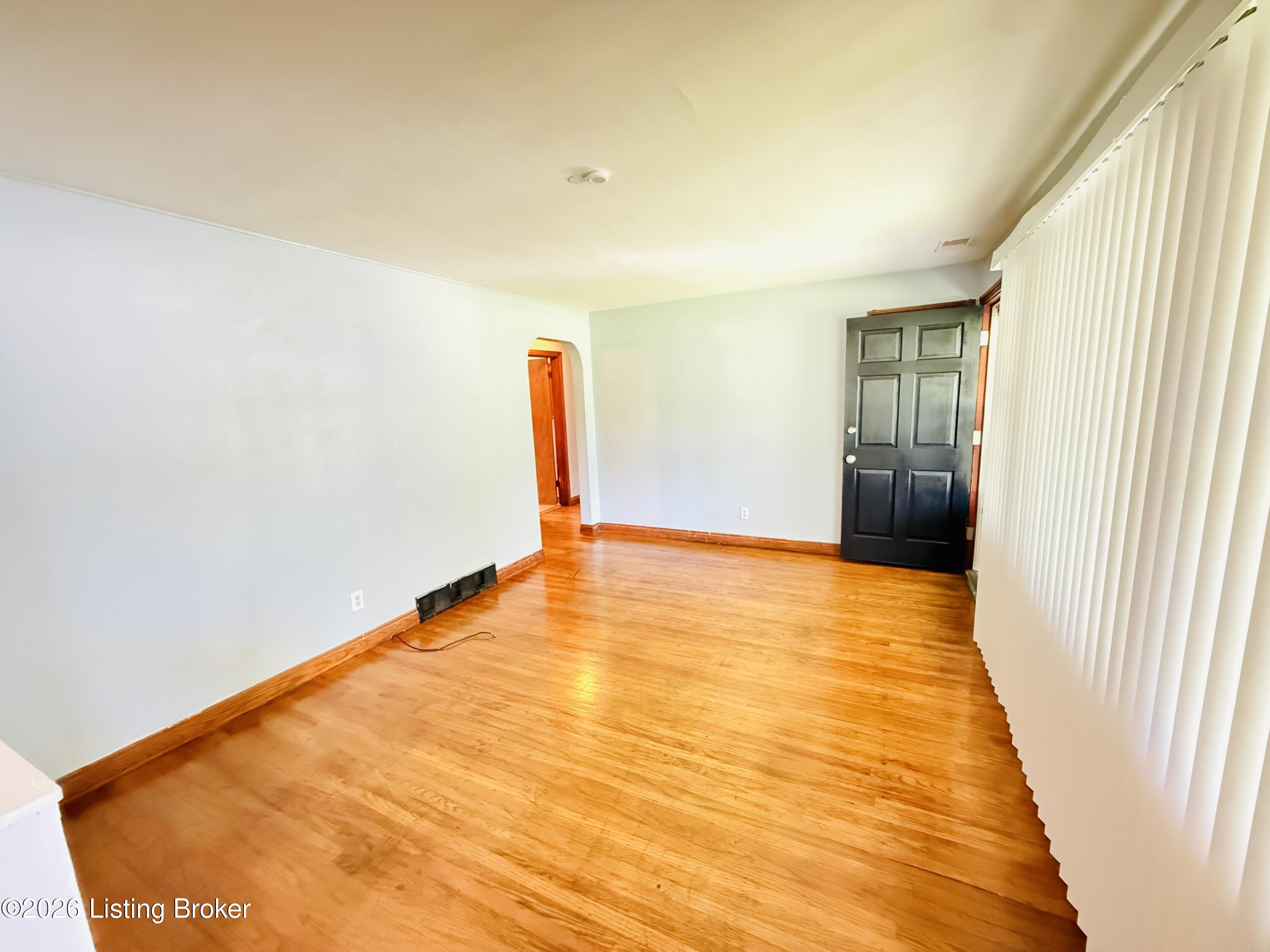 4308 Lynnview Dr Property Photo 3