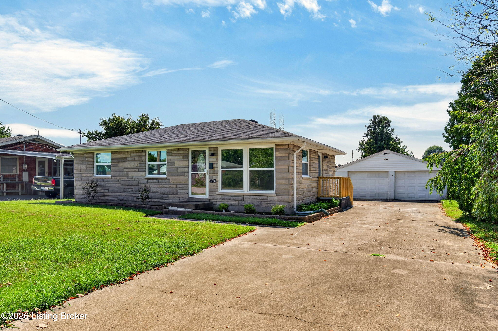 2424 Weber Ln Property Photo 1