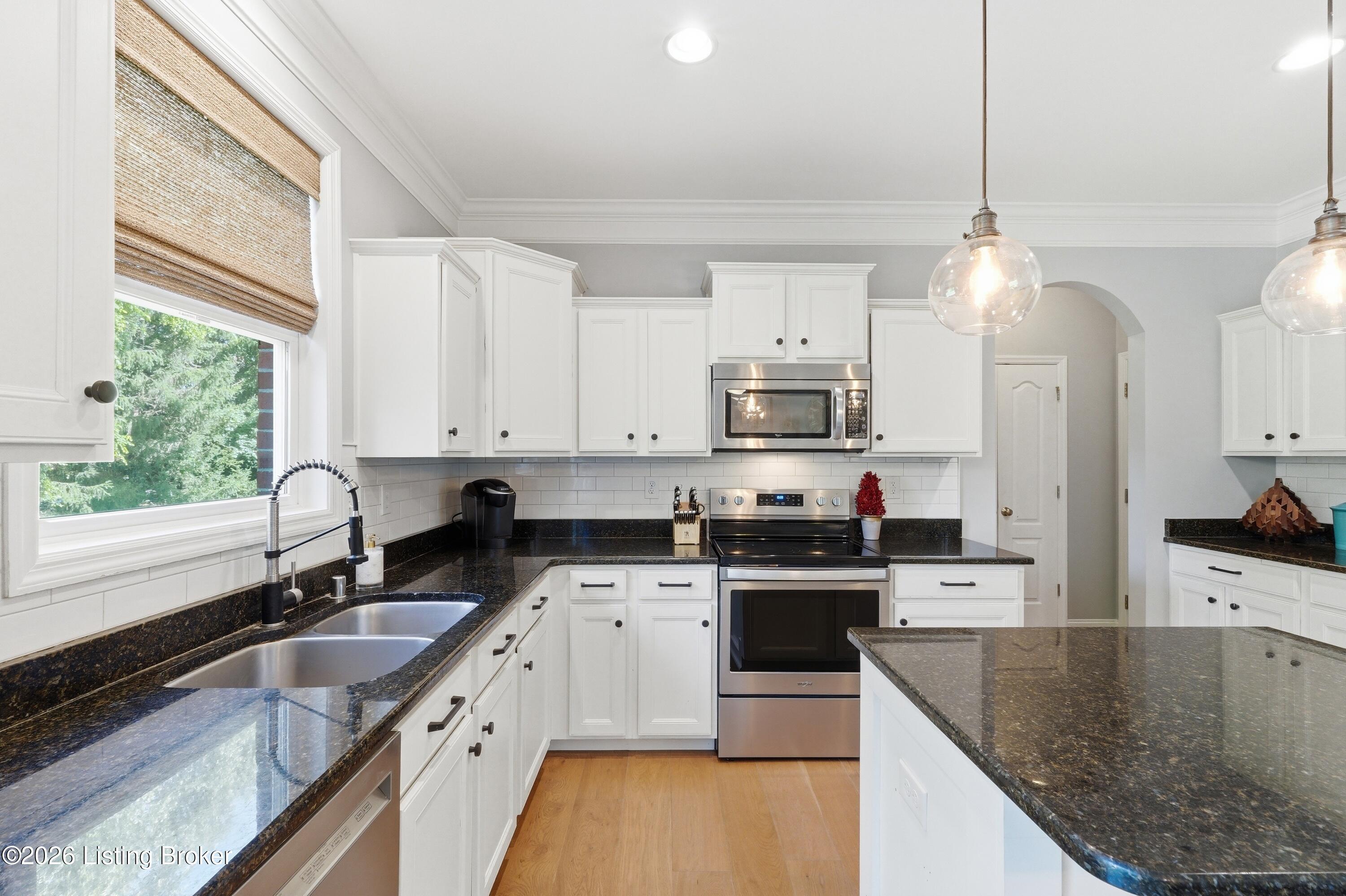 1107 Crossings Cove Ct Property Photo 16