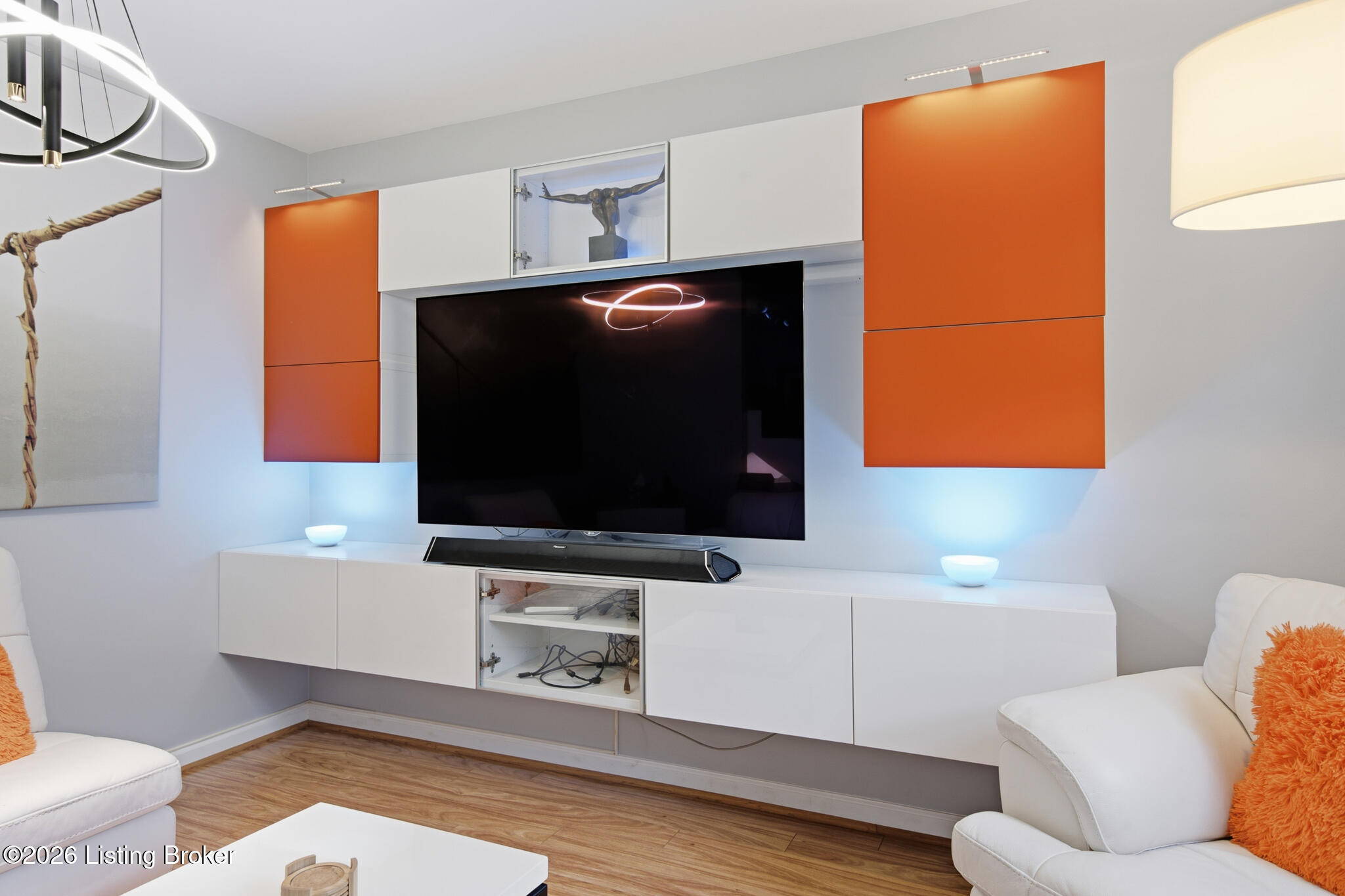 1142 Neon Way Property Photo 7