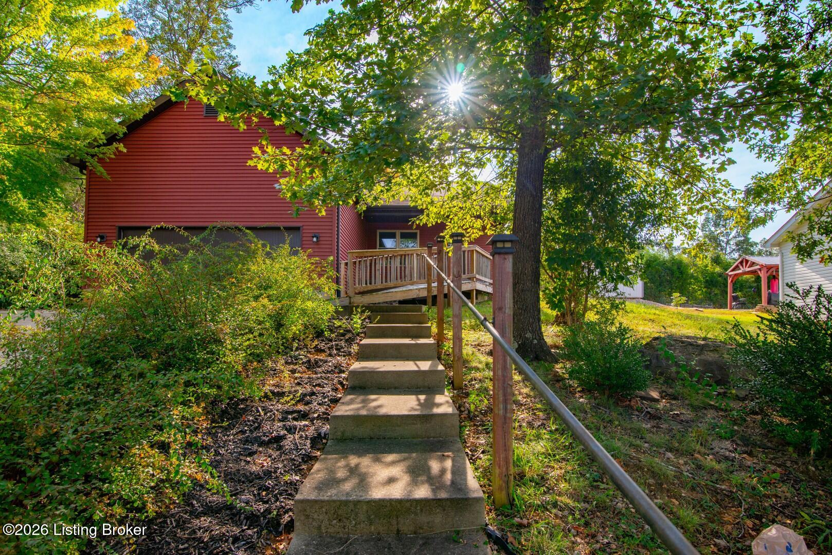 384 Schoolside Dr Property Photo 2