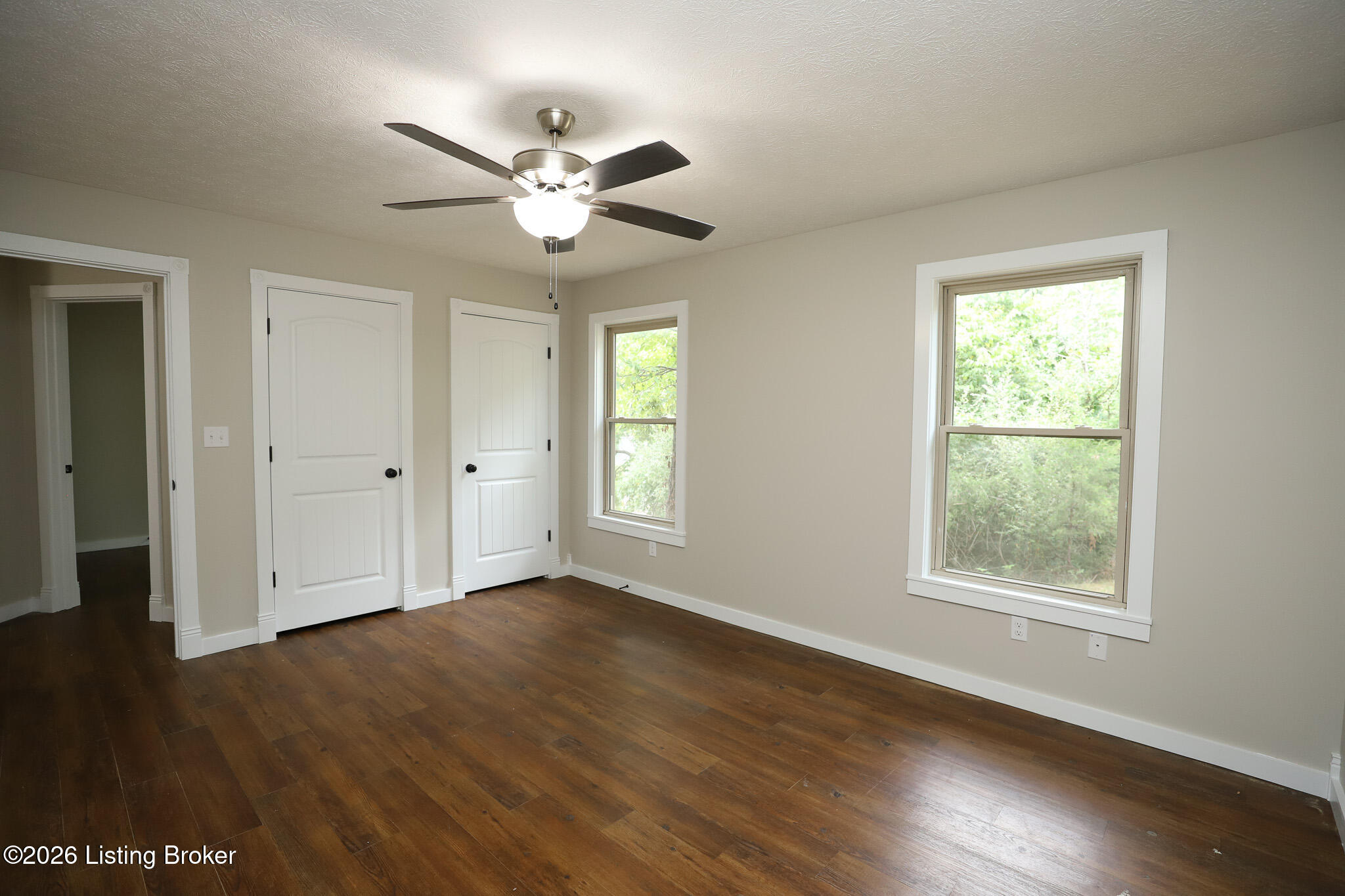 384 Schoolside Dr Property Photo 14