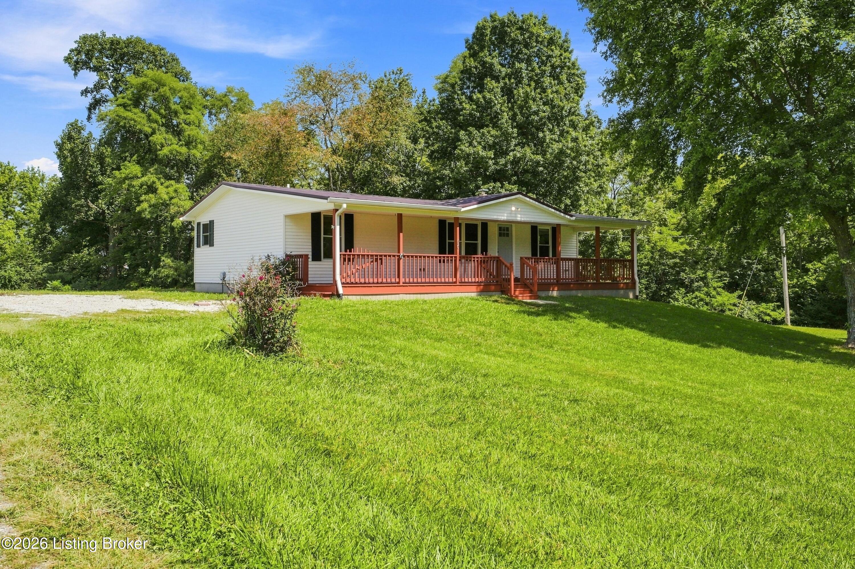 90 Raker Rd Property Photo 3